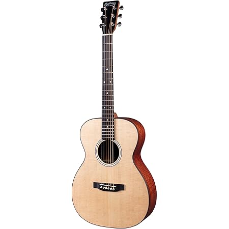 Amazon Com Martin Guitar 000jr 10 Junior Acoustic Guitar With Gig Bag Sitka Spruce Construction Satin Finish 000 Junior 14 Fret And Junior Neck Shape Musical Instruments