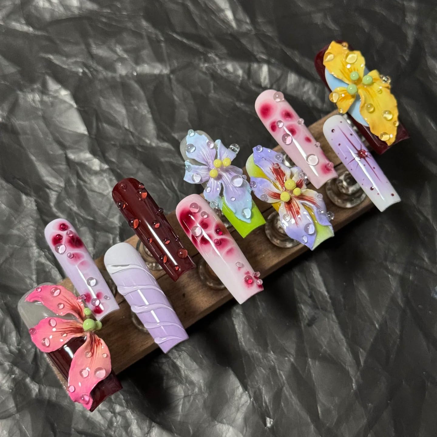 Handmade Press On Nails Long Multicolor 3D Carving Flowers Design 10pcs Hand painted Smudging Glue On Acrylic Fake Nails