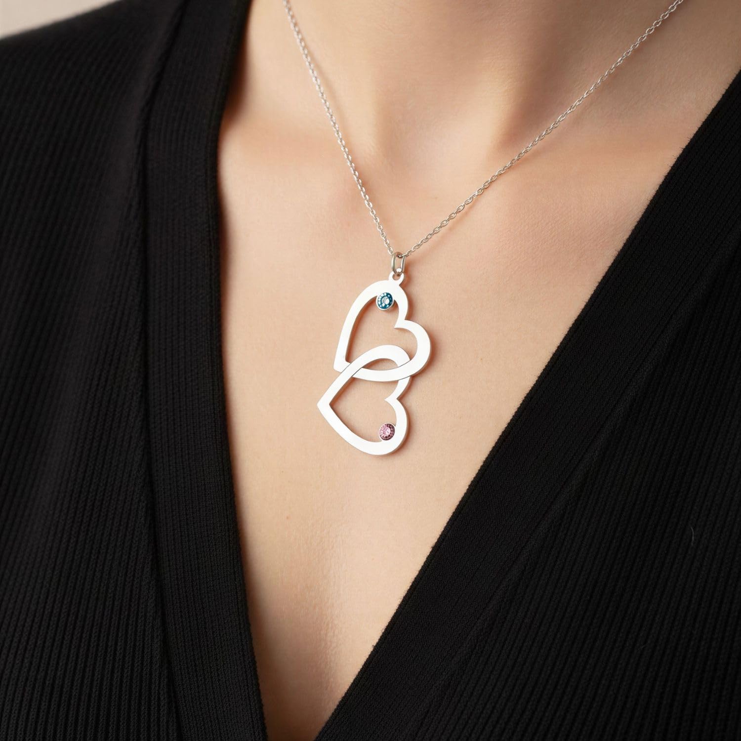Collar de Plata con Corazones Personalizado - Colgante Personalizado con Nombres y Piedras en Plata de Ley, ideal para regalar