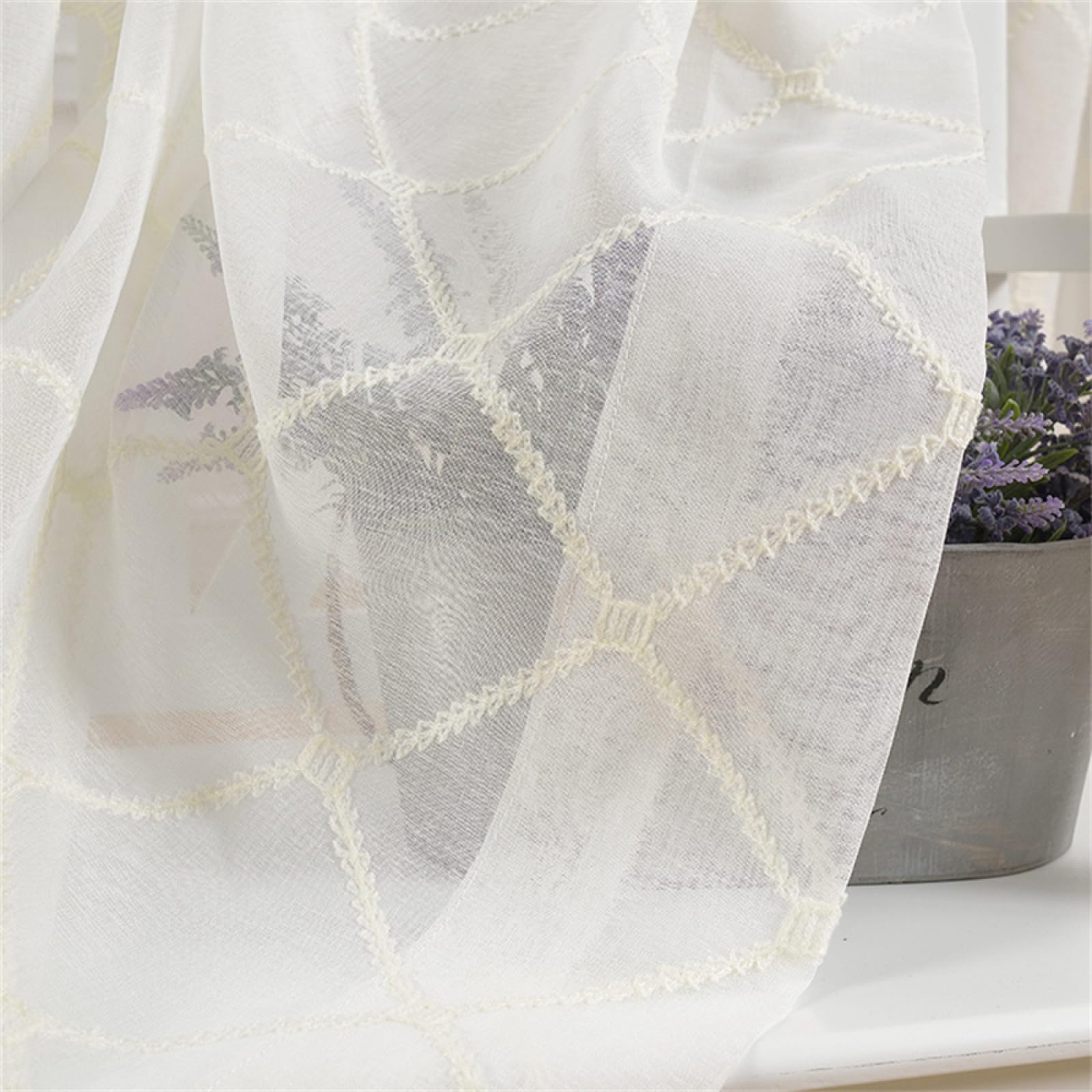 Rideaux en voile transparent brodé à carreaux 140 x 183 cm