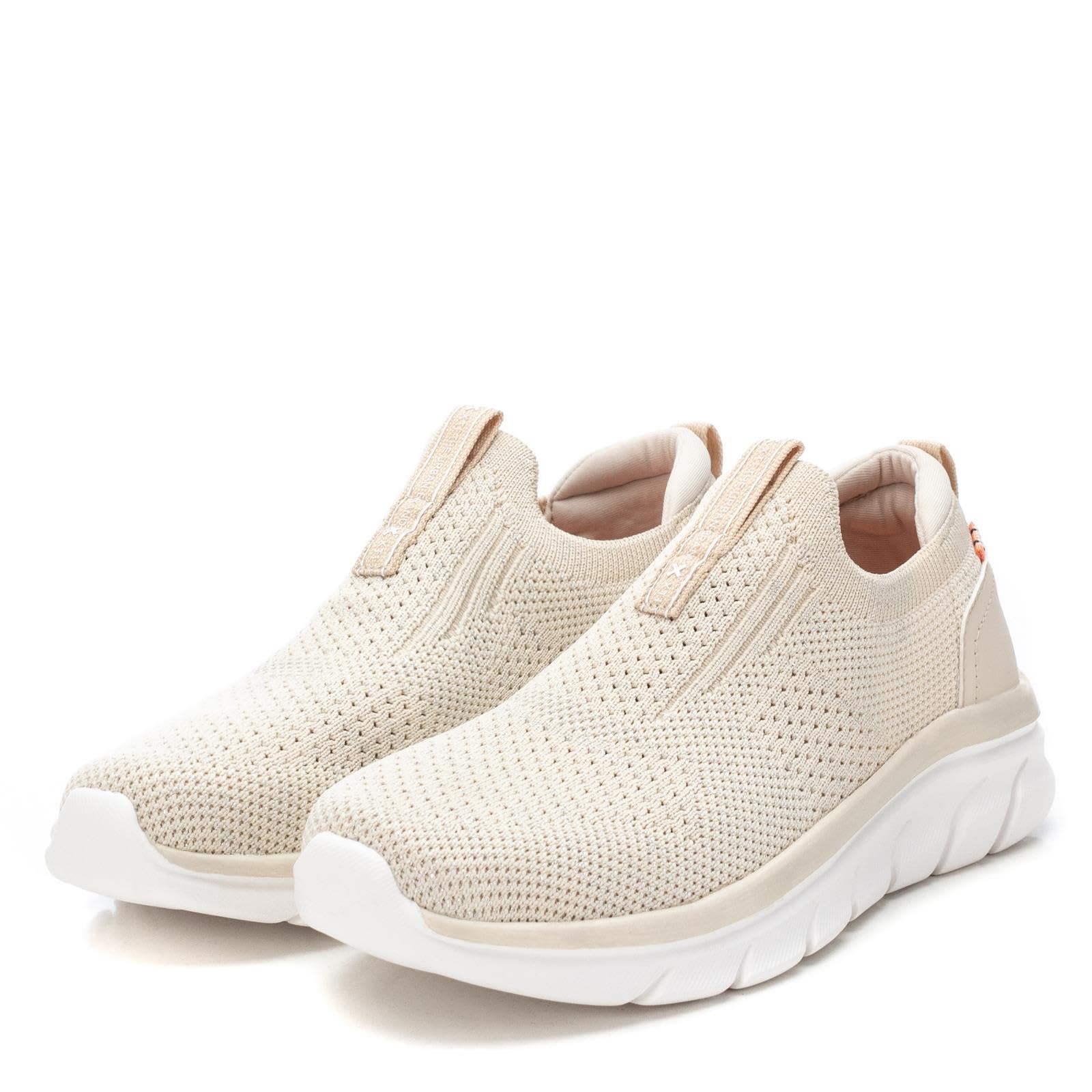 XTI - Zapatilla Mujer - Calzado Cómodo y Versátil - Moda Casual