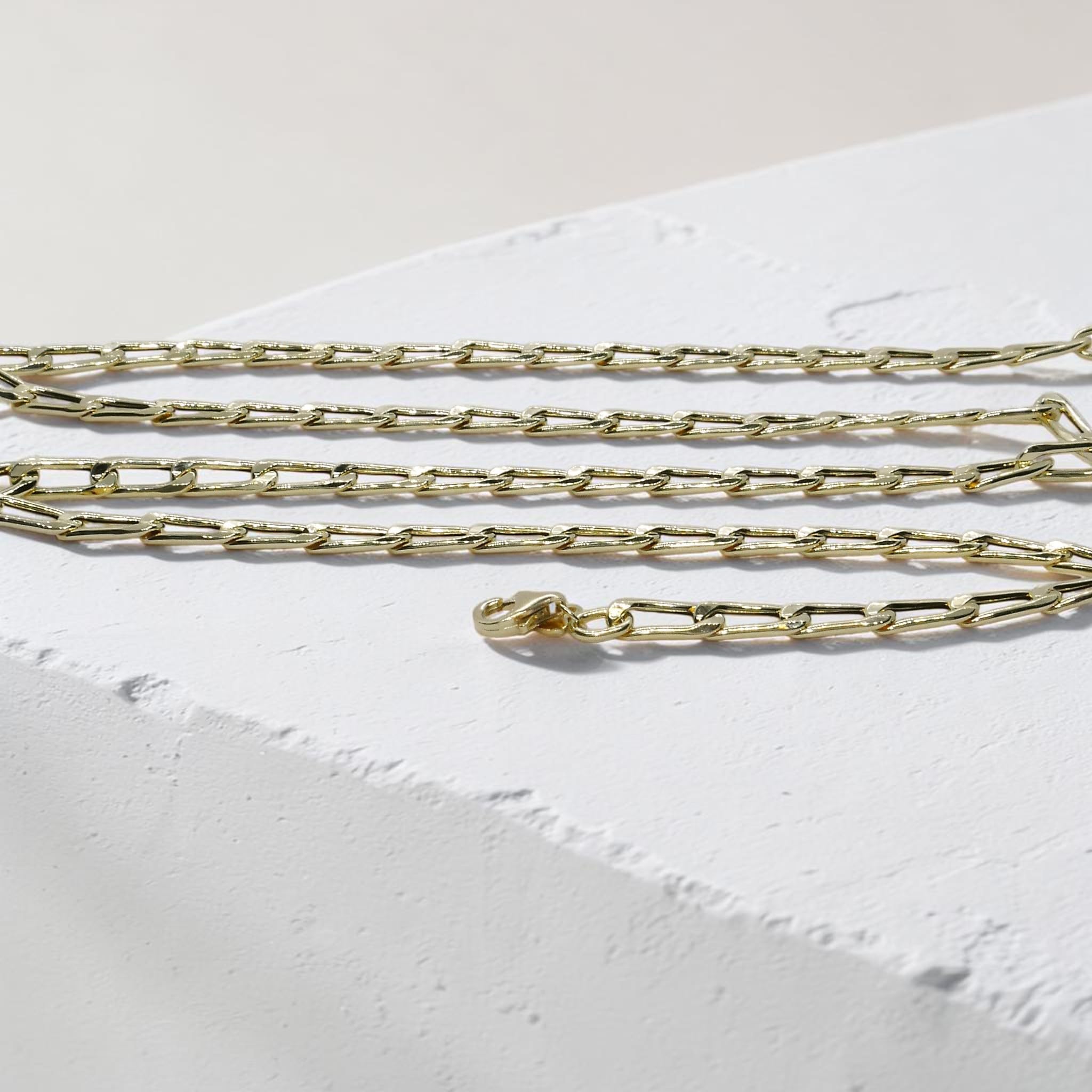 Never Say Never Collar de Oro 18k Hombre Forzado 60 cm – Cadena Elegante Ligera y Aparente de 4 mm – Oro Amarillo 18 Quilates