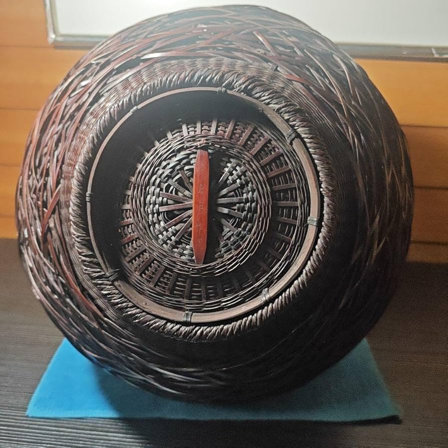 別府竹細工 日月作　落松葉　花籠 花入 竹編 竹籠 花器 華道具 茶道具 Amazon.co.jp: 別府竹細工 日月 落松葉 花籠 花入 竹編 竹籠