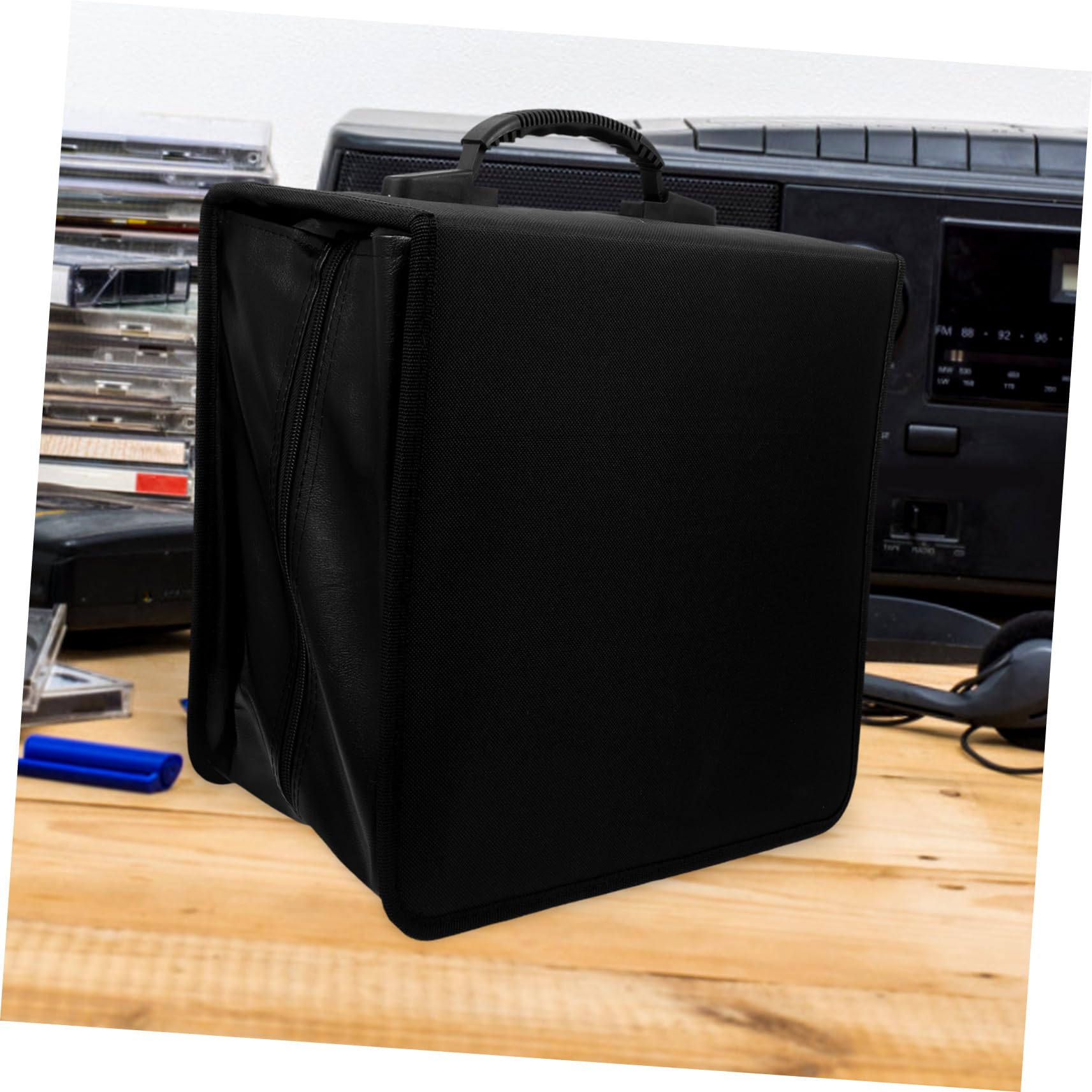 Ciieeo Portaoggetti Per Cd e Dvd in Pelle Pu Organizer Grande Capacità Fino Dischi Con Maniglia Portatile Custodia Per Archiviazione e Protezione Da Graffi Nera Per Auto Casa Ufficio e Vi
