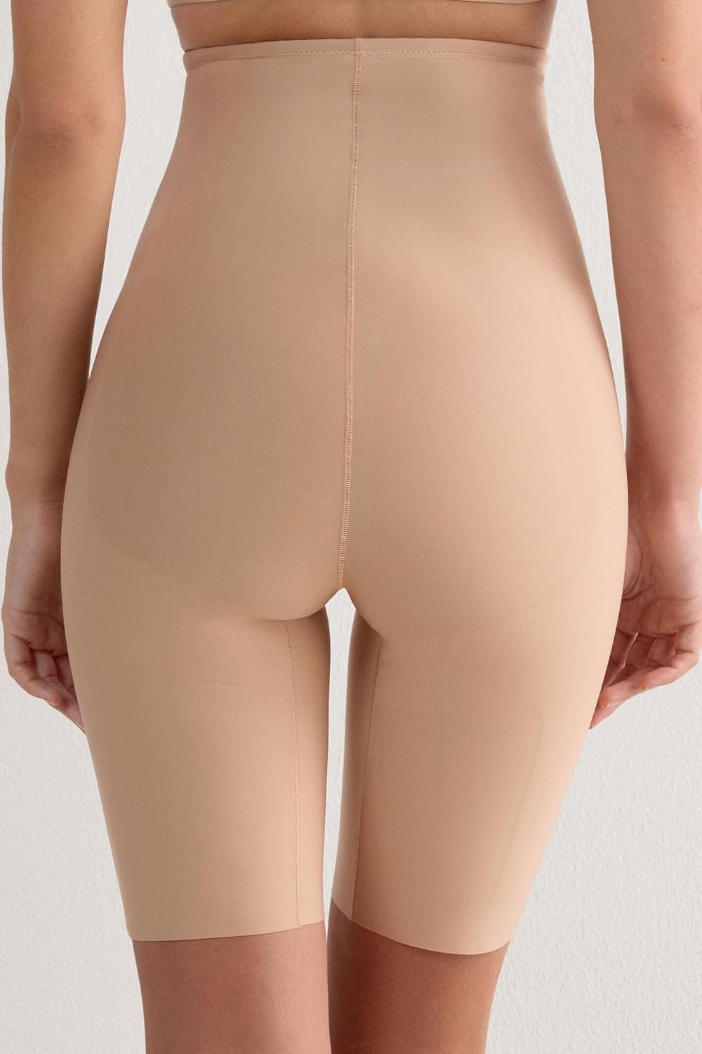Intimissimi Woman's Shaping Shorts in Seamless Microfiber - Image 4