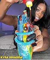 Vista 6 de Kit de Pepinillos de Frambuesa Azul Con Takis - Dulces Mexicano (Dulces Mexicanos) Bolsa de Regalo con Takis, Rollo de Fruta, Gushers, Lucas Gusano