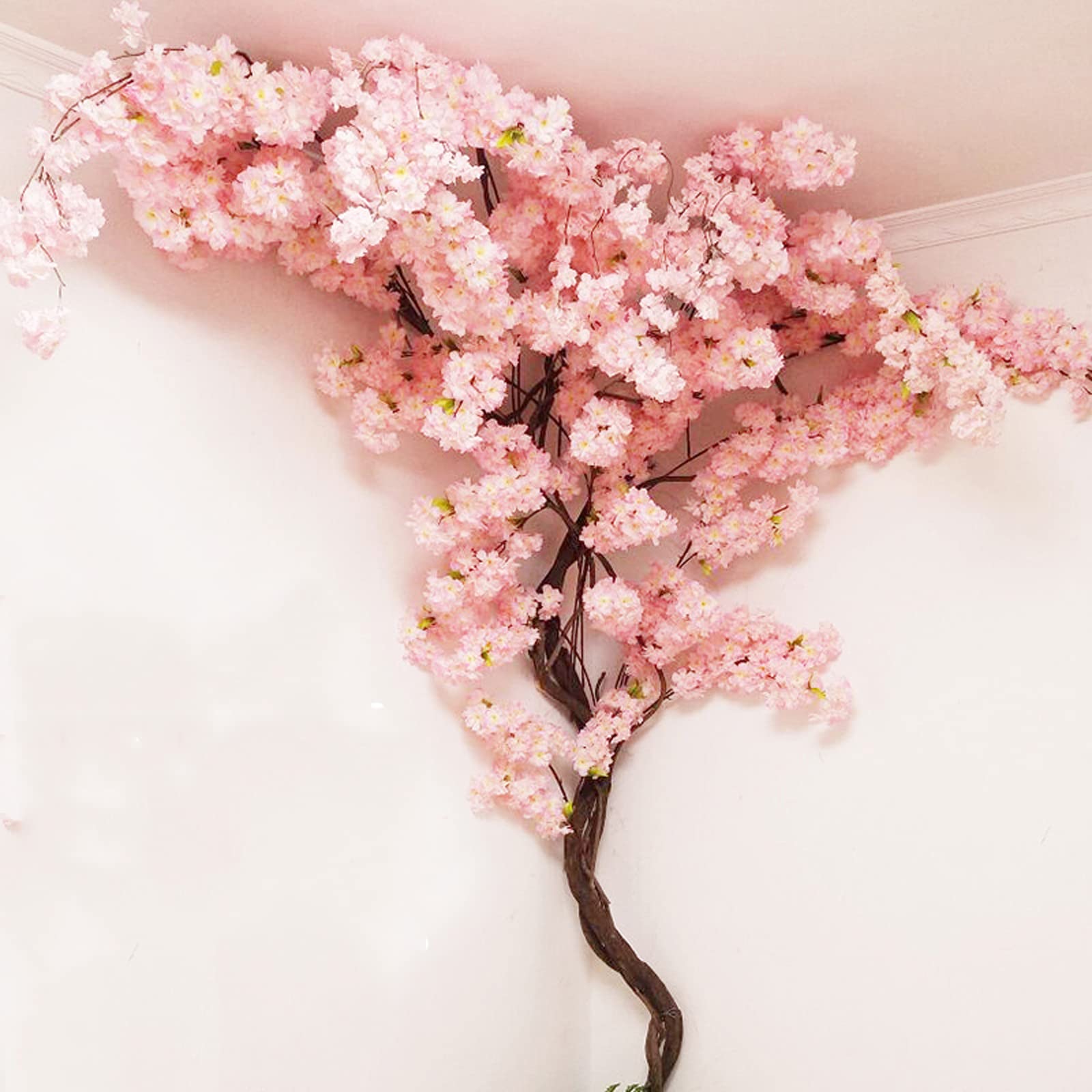 Künstliche Kirschblütenbäume – Atemberaubende künstliche Blumen-Hintergrundwände für Innenhochzeiten mit simuliertem Pfirsichzweig und Rattan-Design – perfekt für Decke oder