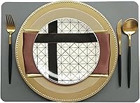 Vista 2 de Juego de 12 platos de carga dorados con cuentas. Cargadores de mesa de plástico reutilizables de 13 pulgadas para platos llanos