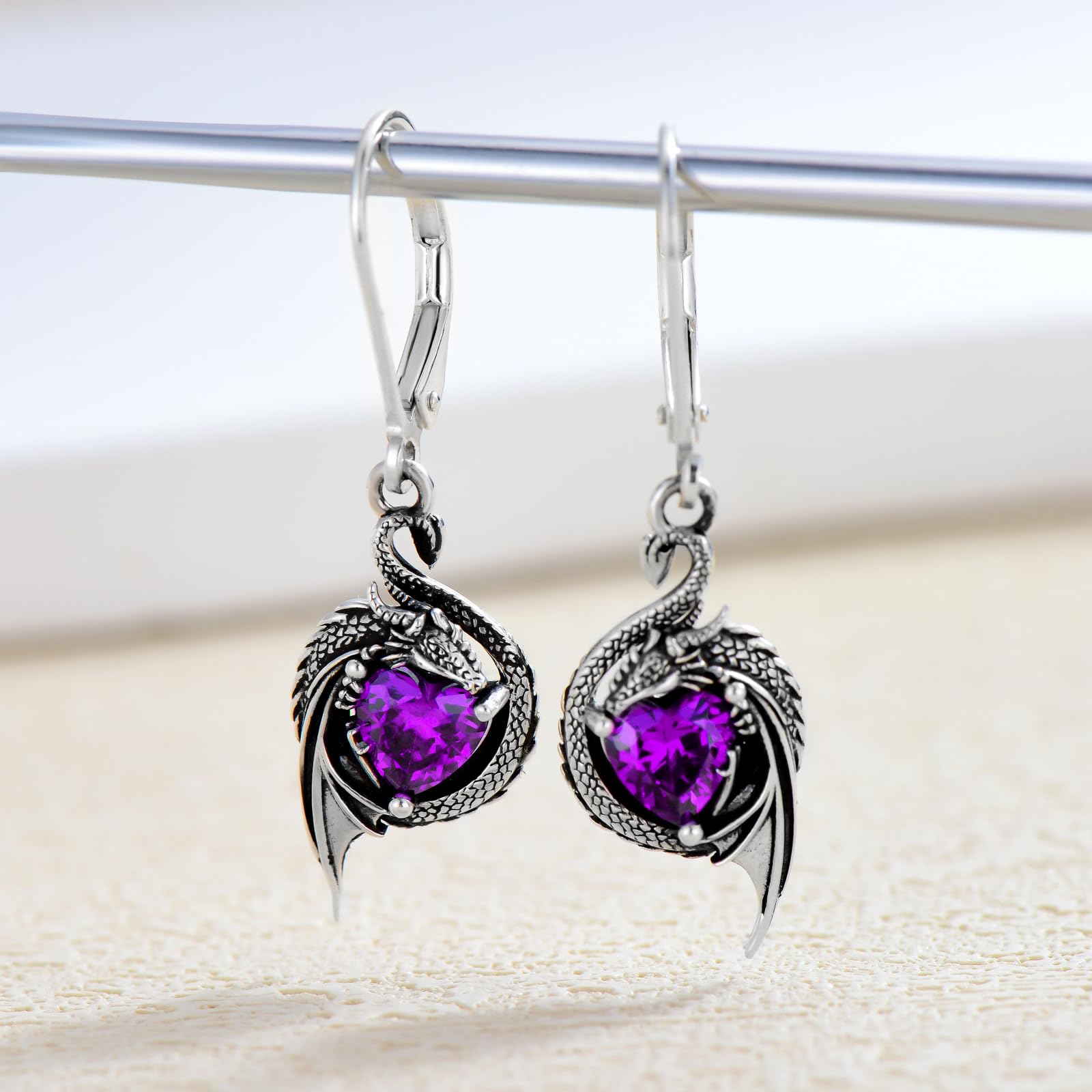 LONAGO Pendientes de Dragón para Mujer Plata de ley 925 Dragón con Corte de Corazón Piedra de Nacimiento Pendientes Colgantes