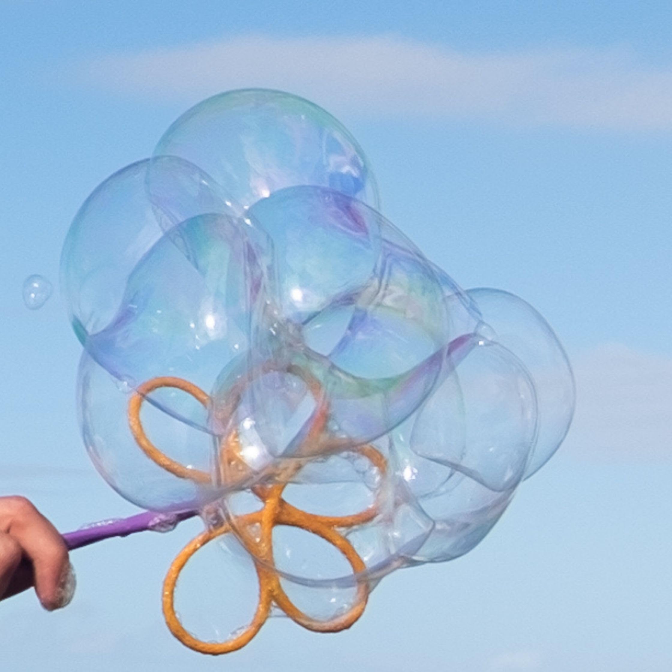 Bubble Brothers Zestaw baniek mydlanych, 5 sztuk, pałeczki do baniek mydlanych i płyn do baniek mydlanych, 5 l, roztwór do baniek mydlanych, stabilne bańki mydlane, butelka do