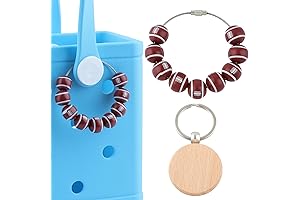 Beachy-chic Bogg Bag Charm Ensures Sporty Flair and Versatility