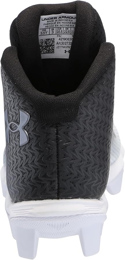 Amazon.com | Under Armour Boys' Spotlight Franchise RM JR 4, (001