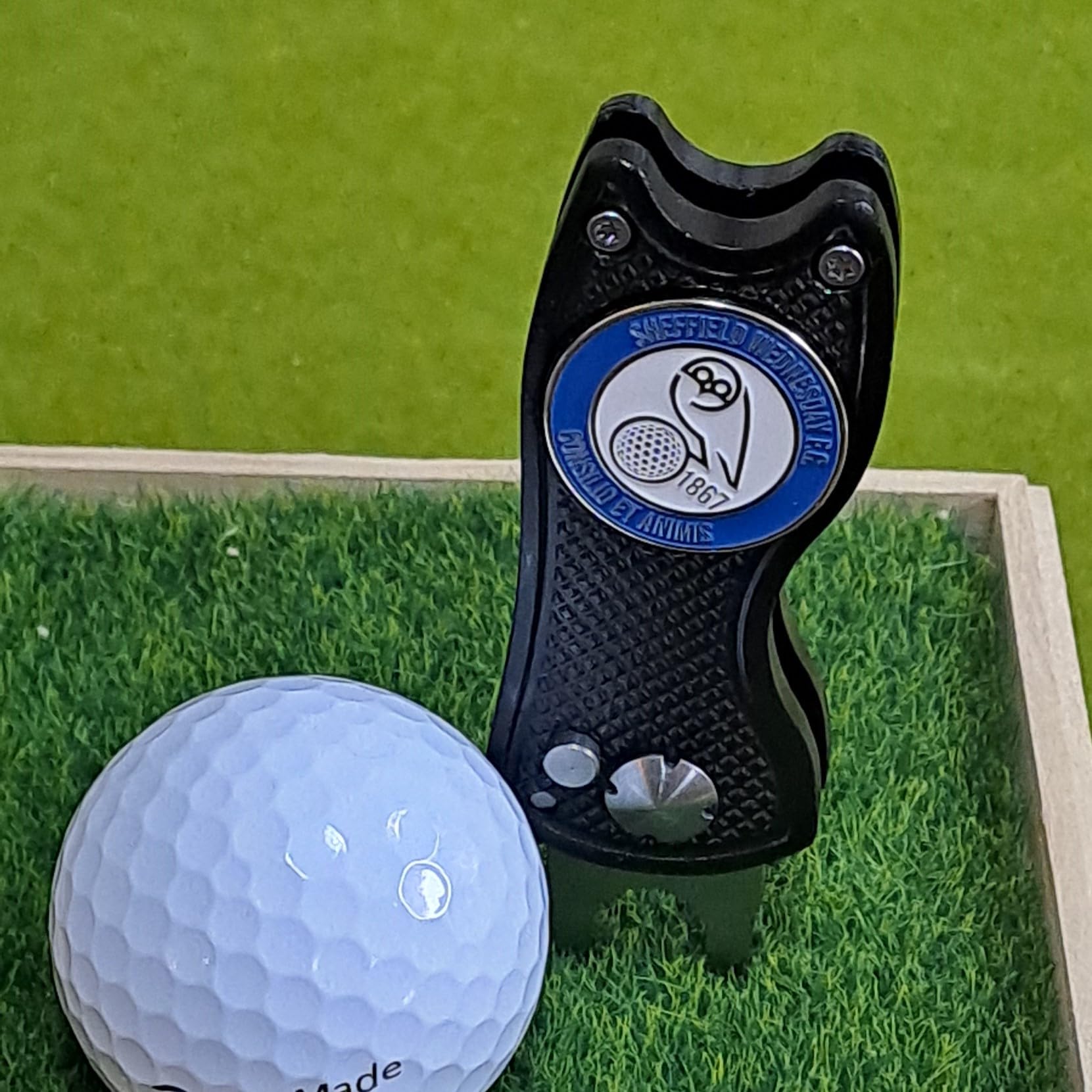 The Owls Ball Marker with Golf Divot Repair Tool - Gift Combo. Pitch Mark Tool has Pop-up Button & Foldable Tines to Protect Pockets. Lightweight, Portable. (black)