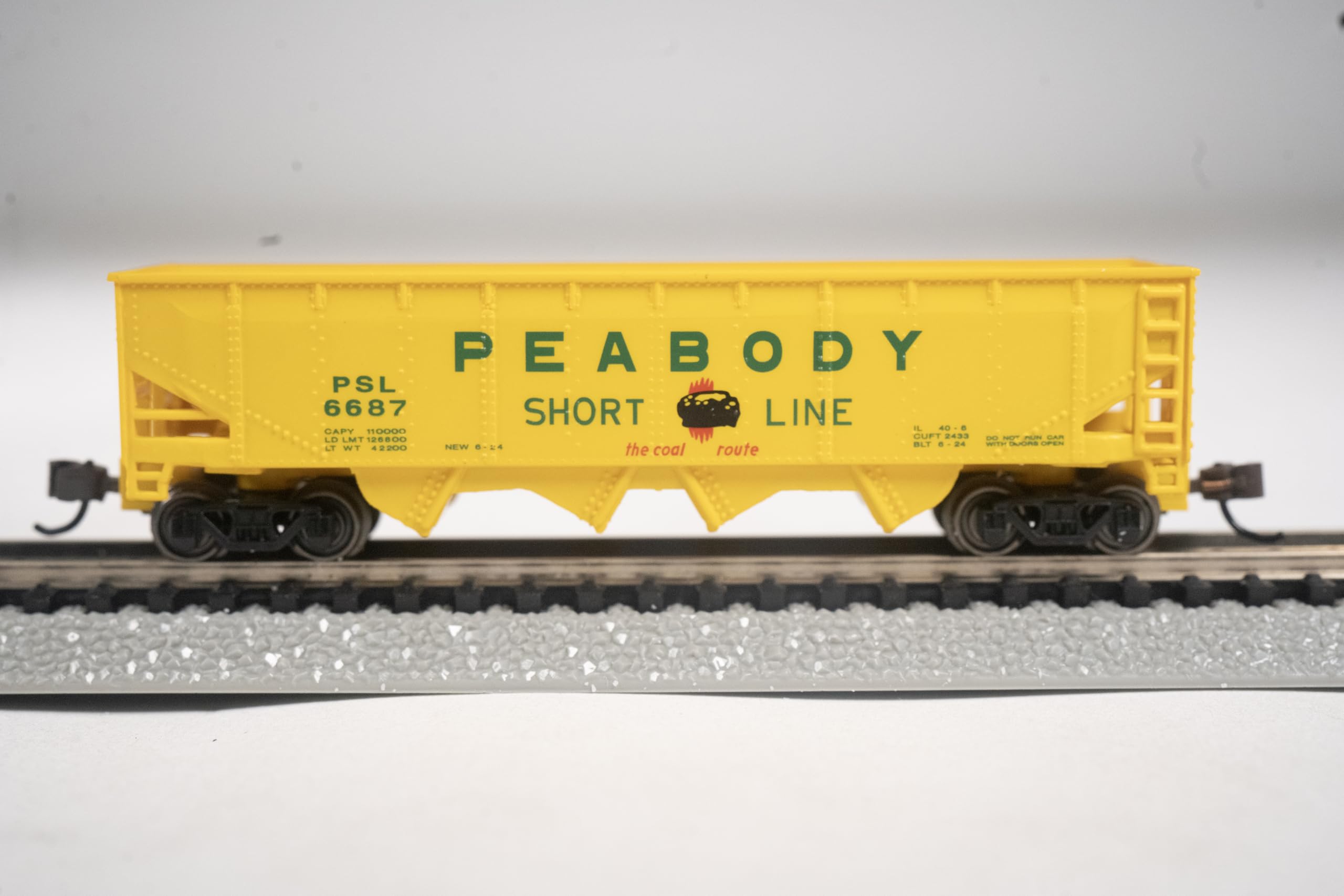 Bachmann Trains - 40' Quad Hopper - Peabody Coal Company #6687 - N Scale