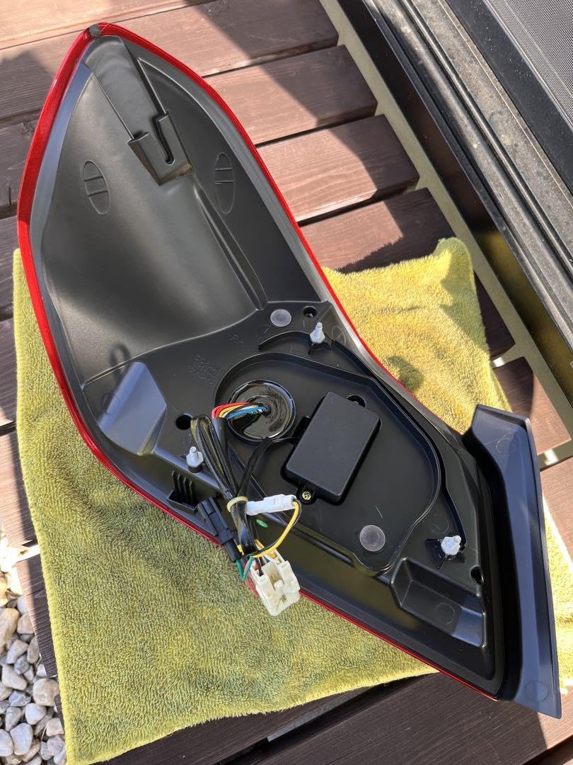 Amazon.co.jp: WRX STI VAB VAG ハヤブサテール右側のみ訳あり 付 : 車