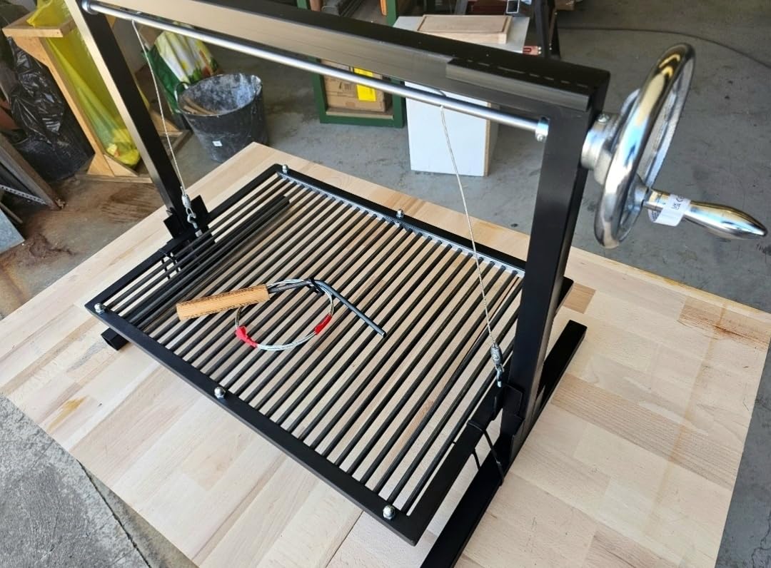 Griglia argentina portatile - Stile Santa Maria - #WorkerDelBBQ Acciaio rinforzato con sistema di sollevamento | Realizzata a mano da officina BBQ | Per legna o carbone