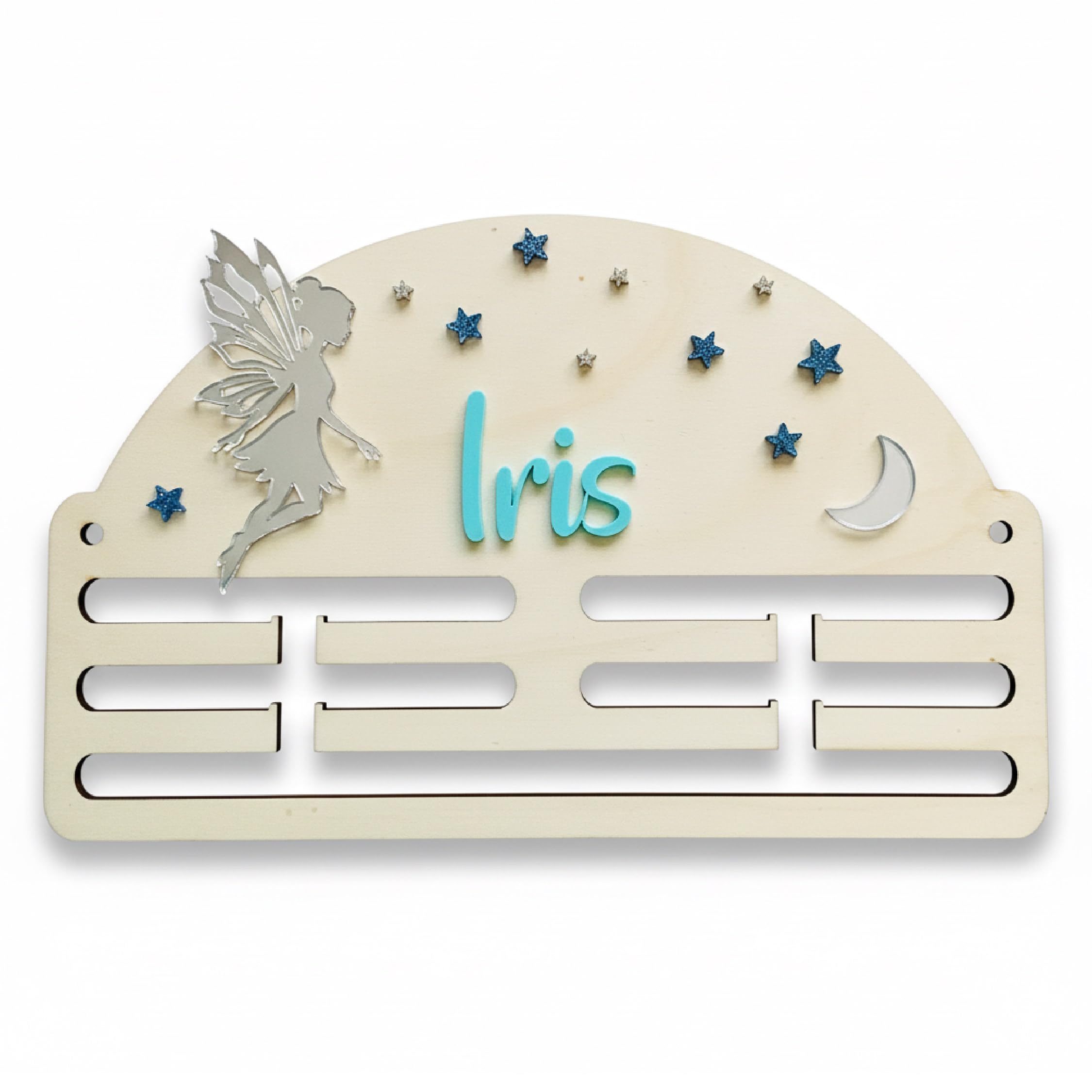 Genérico Ideas CAÓTICAS | Medallero Niña Personalizado con Nombre. De Madera. El Hada, la Luna, el Nombre y Las Estrellas Hechos en acrílico de Color a Elegir. Fabricado en España.