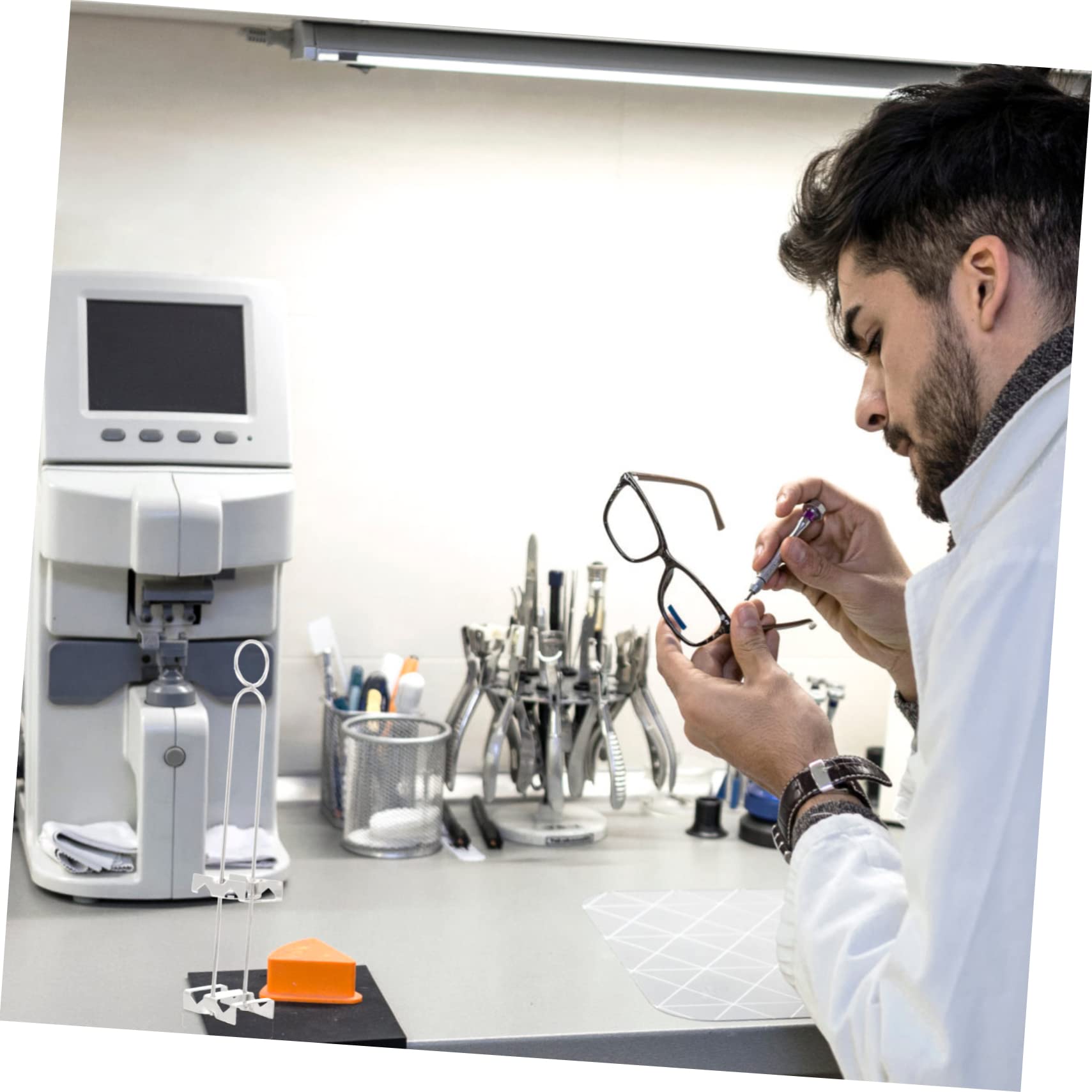 IWOWHERO Glasses Lens Coloring Bracket by Lens Dyeing Stand Metal Clip Easy to Operate Scratch Holder