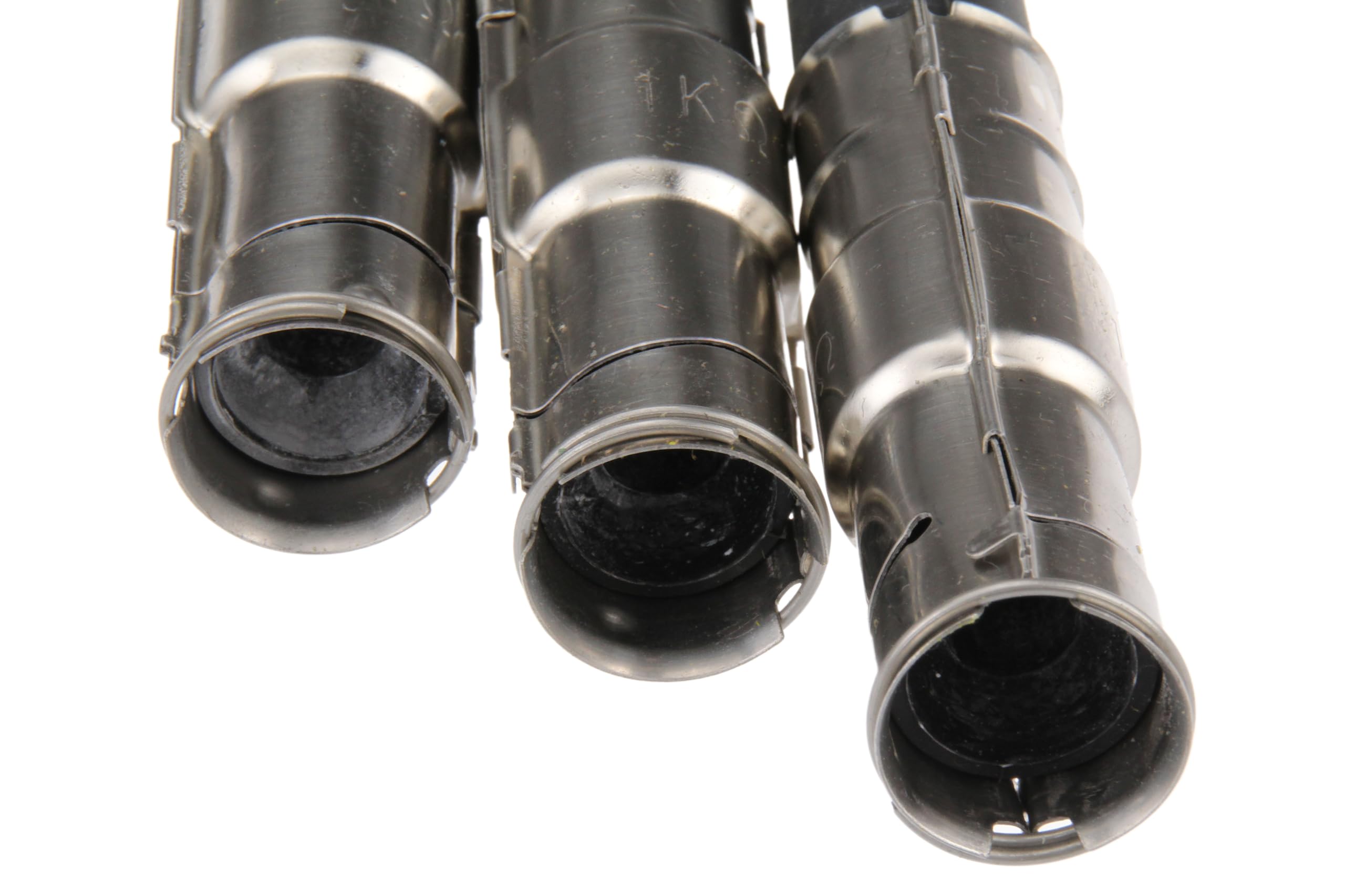 URO Parts Q4 15 0027 - Set di cavi per candele di accensione