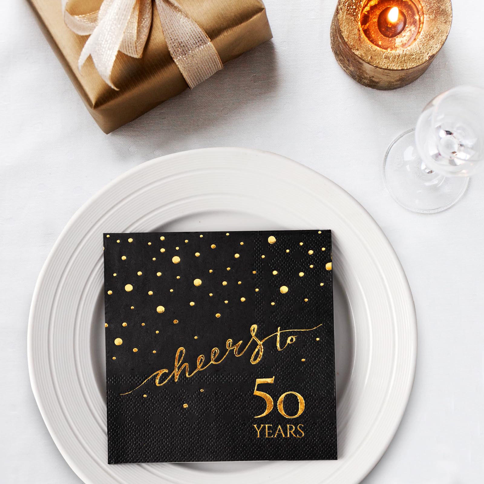 Paquete de 100 servilletas de 50 cumpleaños, servilletas de cóctel de 3 capas de 5 x 5 pulgadas, servilletas de papel para decoración de cumpleaños, boda, aniversario, negro y dorado