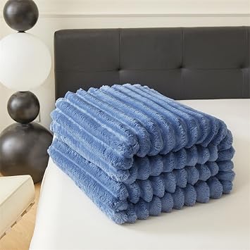 Fluffy Velvet Blanket, Large Bed Throw Fleece Blanket, Plush Sofa Throw Blanket, Soft Flannel Blanket for Armchairs/Couch/Bedroom/Travel, Versatile Blanket 200x230cm,Blue