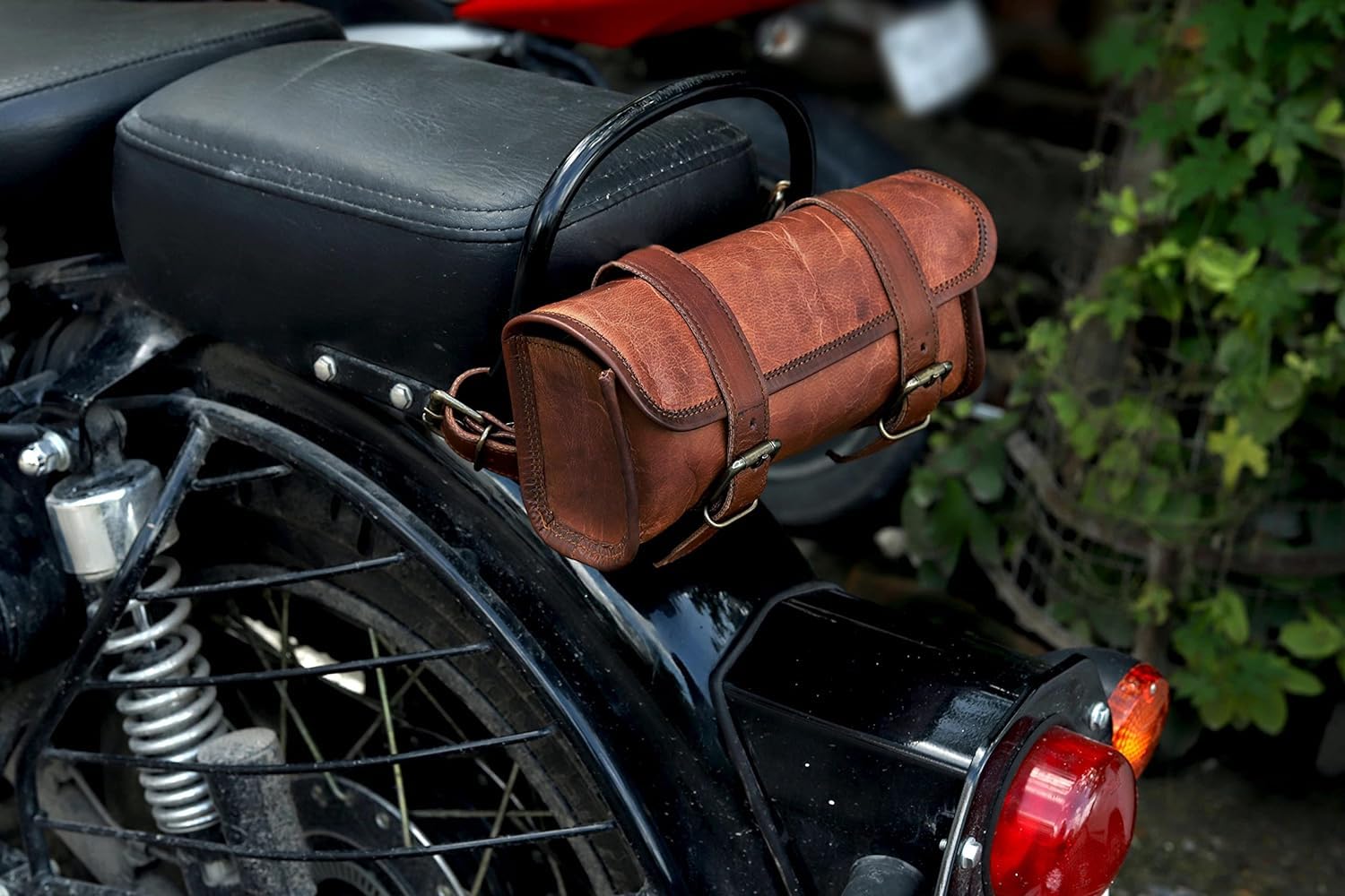 american blue Borsa da moto vintage, in vera pelle di capra, con fibbia a 2 cinghie e chiusura rapida, borsa porta attrezzi marrone, rinforzata, per manubrio, forcelle, bicicletta (motivo 2)