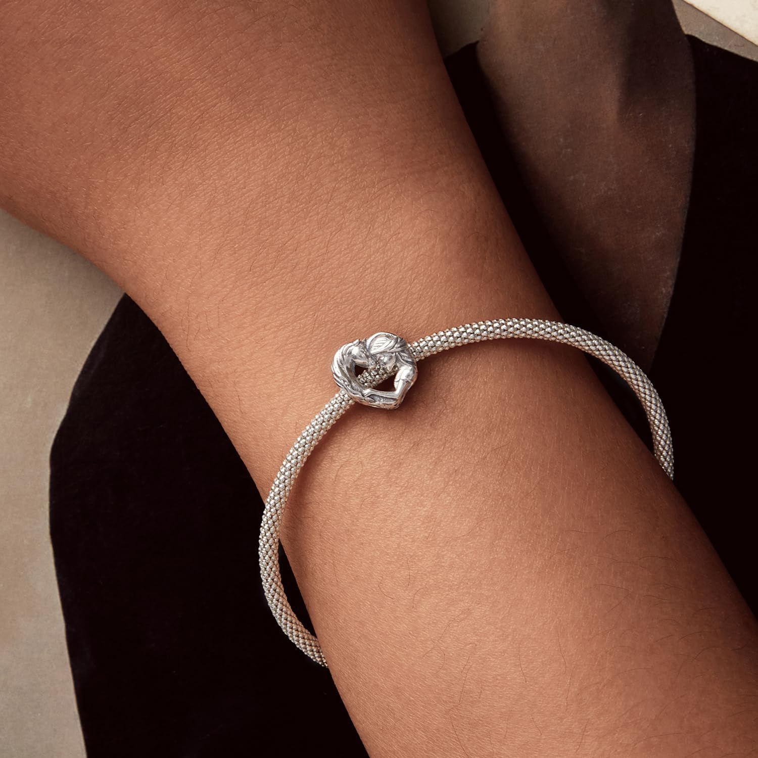 Ciondolo Cavallo con Cuore per Ragazze Argento 925，Charme Cavallo e Ragazza a Cuore，Charm Bracciali Europei，Regalo Natale per Figlia, Madre o Amanti degli Animali