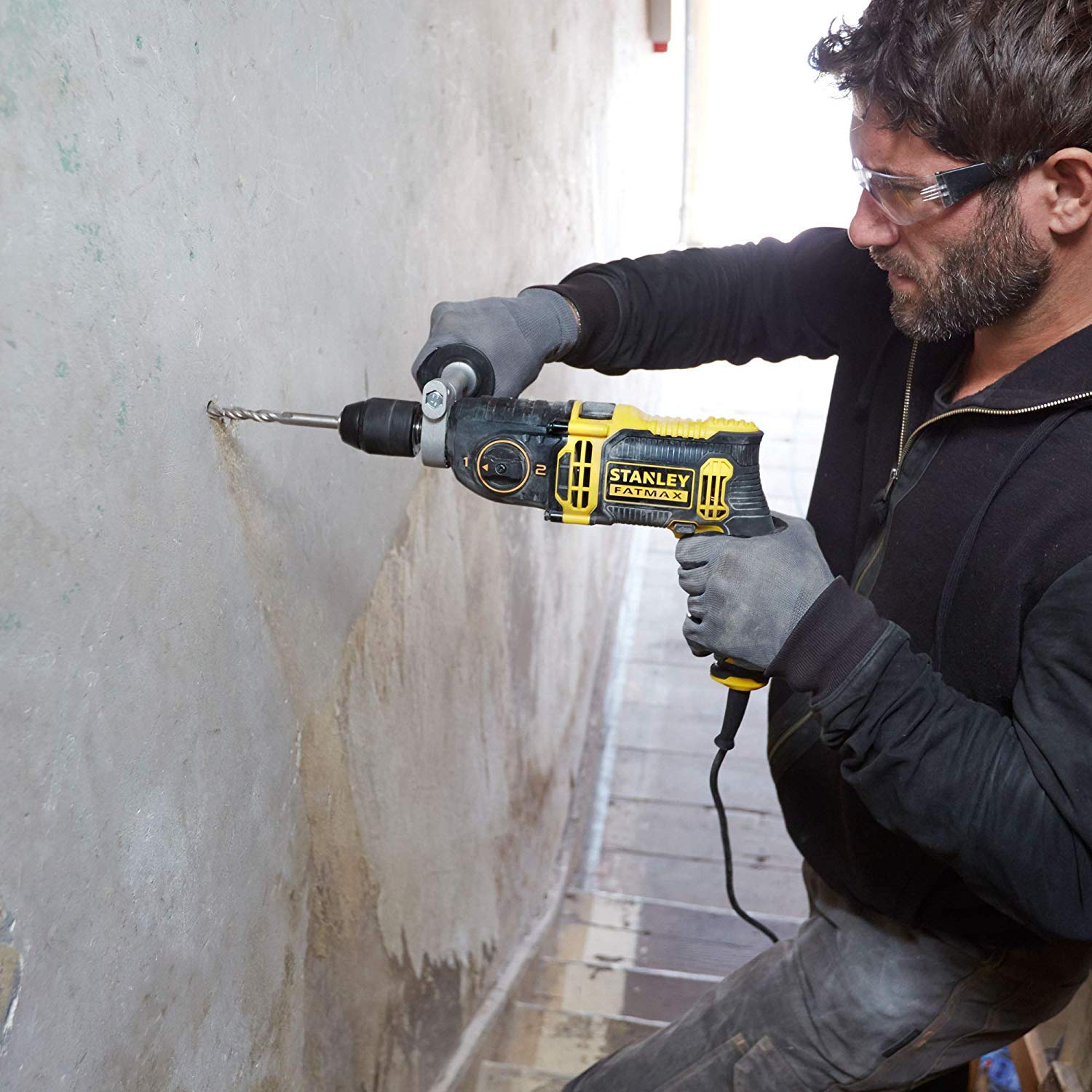 STANLEY FATMAX - Taladro Percutor con Cable de 1.100W, Porta Brocas Metálico Automático de 13 mm, 54.400 IPM, con Maletín y Empuñadura Lateral, FMEH1100K-QS