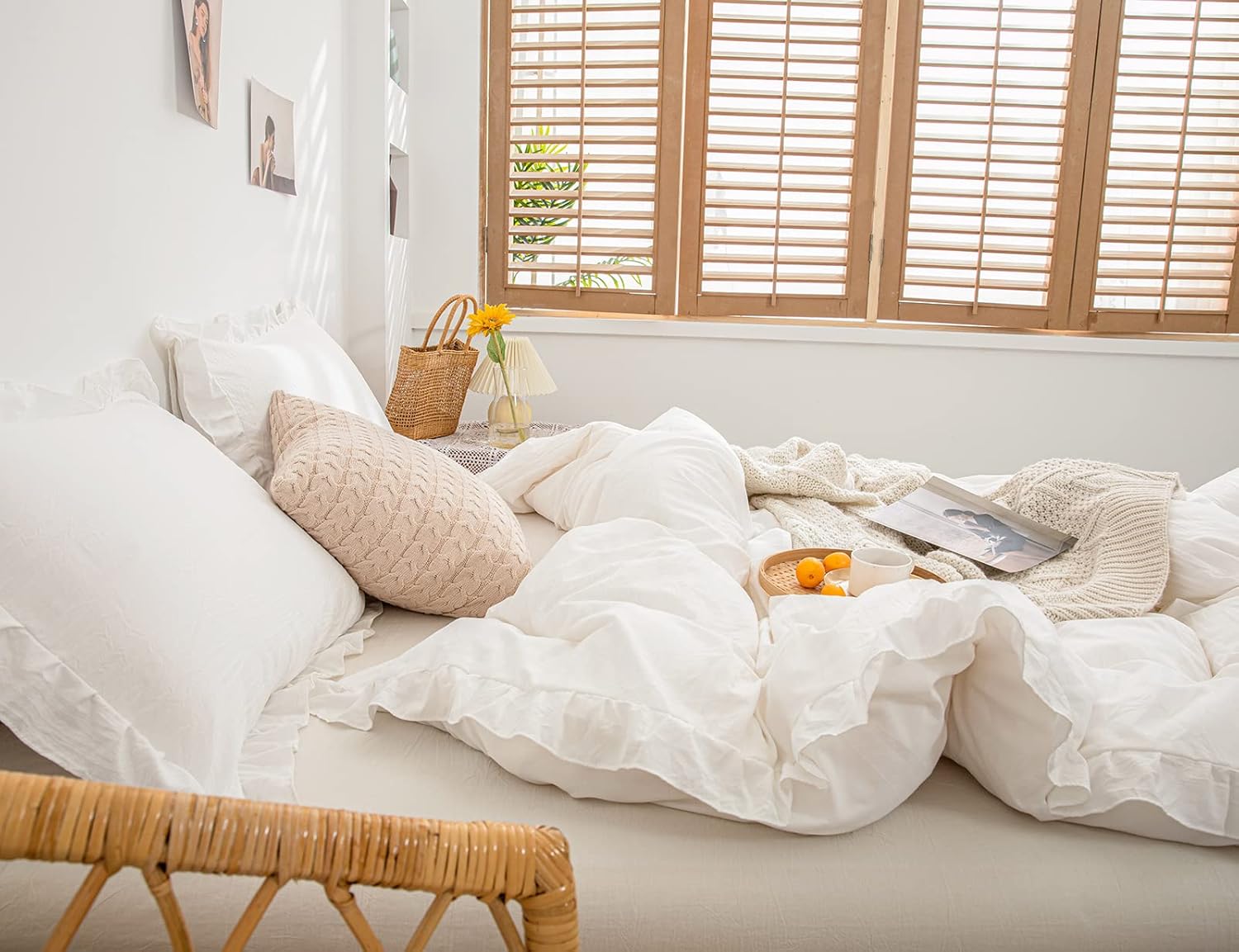 Merryword 2 Pieces Ruffled Twin Duvet Cover Set Solid Comfort Bedding Aesthetic White Shabby Duvet Cover Farmhouse Vintage Quilt Cover for Bedroom(Twin, White)