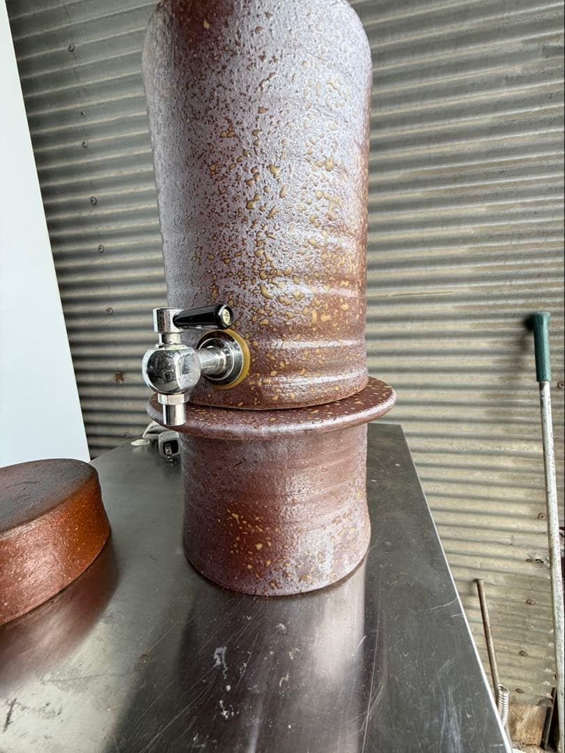 陶器製 サーバー 蛇口付き 焼酎サーバー Amazon.co.jp: 焼酎サーバー 陶器製 蛇口付き 酒 ウォーターサーバ