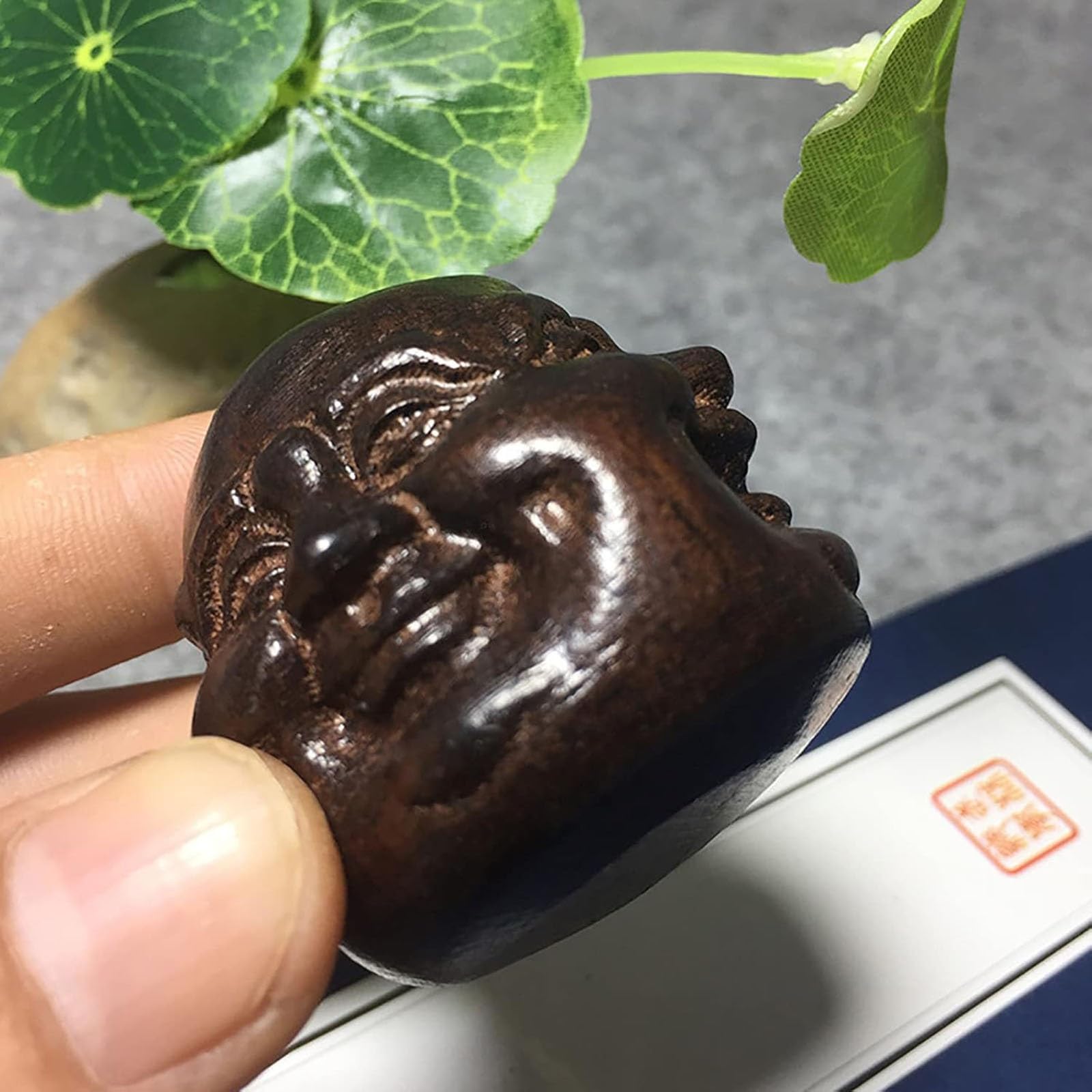Amazon.co.jp: 木製仏頭像、四面仏像風水装飾（喜び、怒り、悲しみ