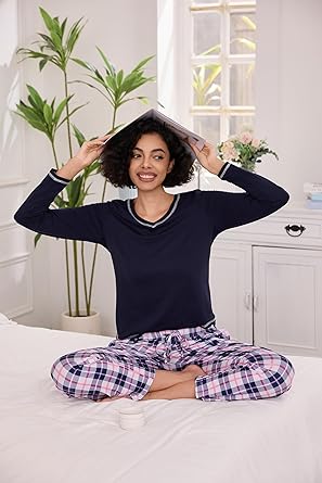 2025 Women's Light Luxury Long-Sleeve Cardigan Sleepwear Set Solid V-Neck Lace-U