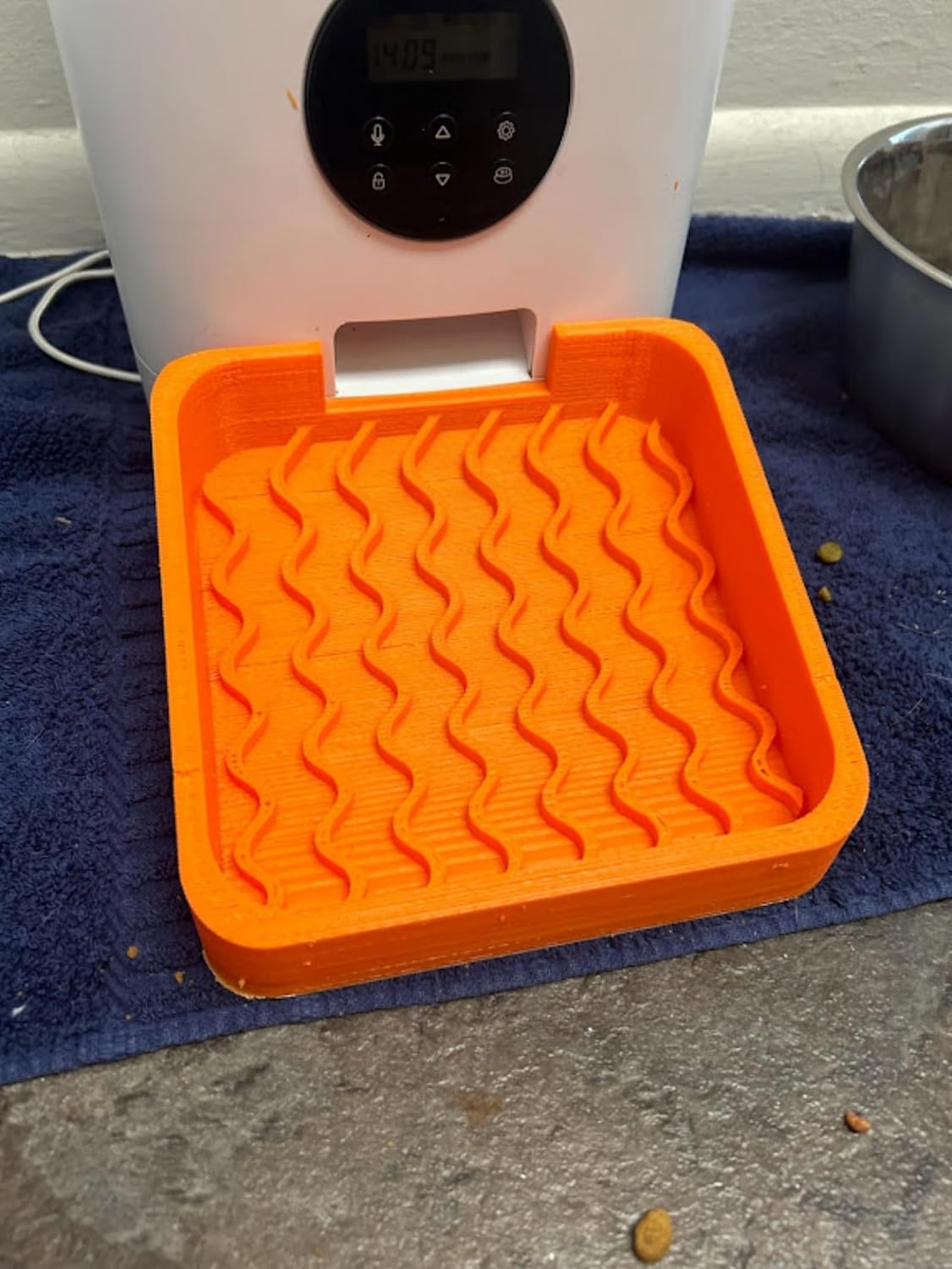 Slow Feeder Cat Bowl Compatible with Petlibro Automatic Cat Feeder, Anti-Vomit Dish, Slows Down Eating (Black)