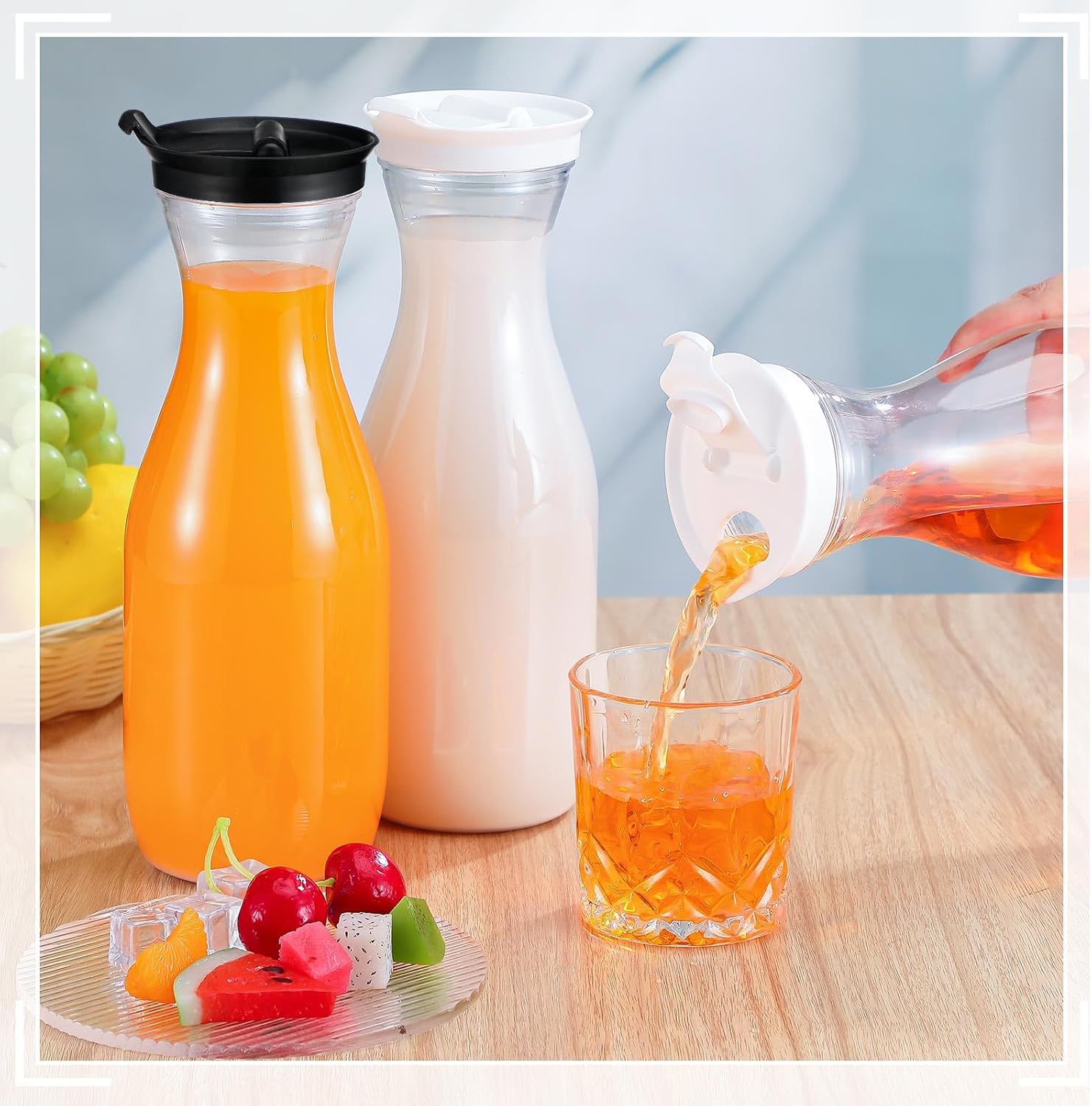 gejoy 24 pcs plastic water carafe with lids 32 oz clear juice pitchers for mimosa bar drinks milk iced tea beverage containers for home restaurant school fridge, not dishwasher safe (white,black cap) 24 white, black cap