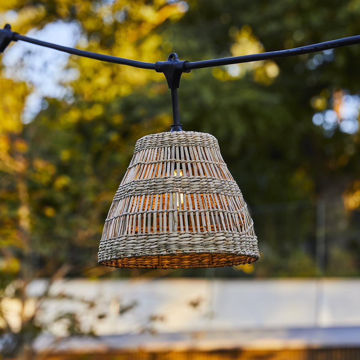Lumisky Lichterkette mit Lampenschirm aus Seegras im Boho-Stil, 7-flammig, E27-Fassung, warmweiß, 6 m