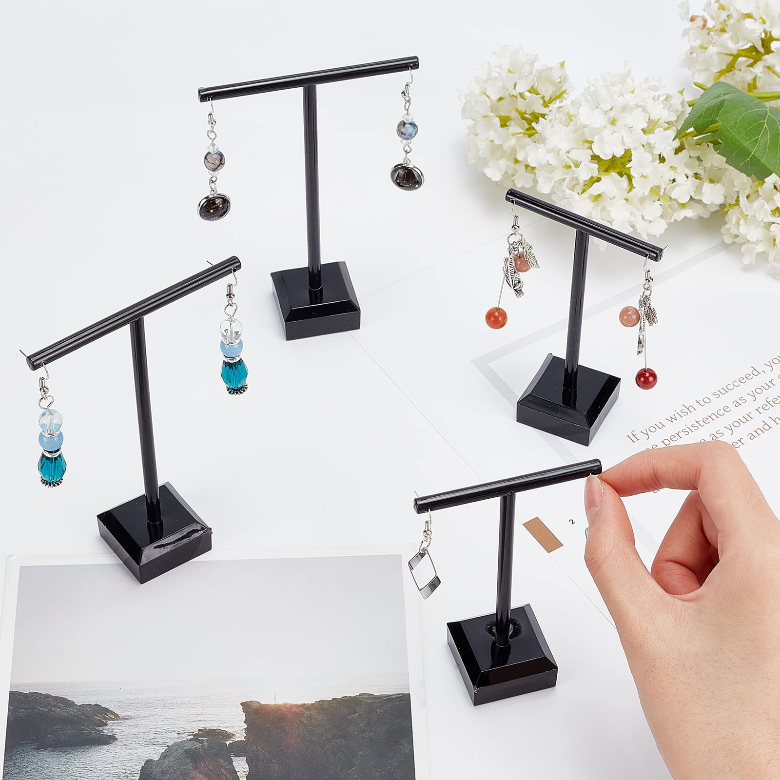 Hang Sieradenrek Oorbellenrek 64x Oorbellen Display Sieraden Rek Organizer - Voor 64 Kettingen en Oorbellen - 4 Verdiepingen - 41 cm M191 - Kleur WIT