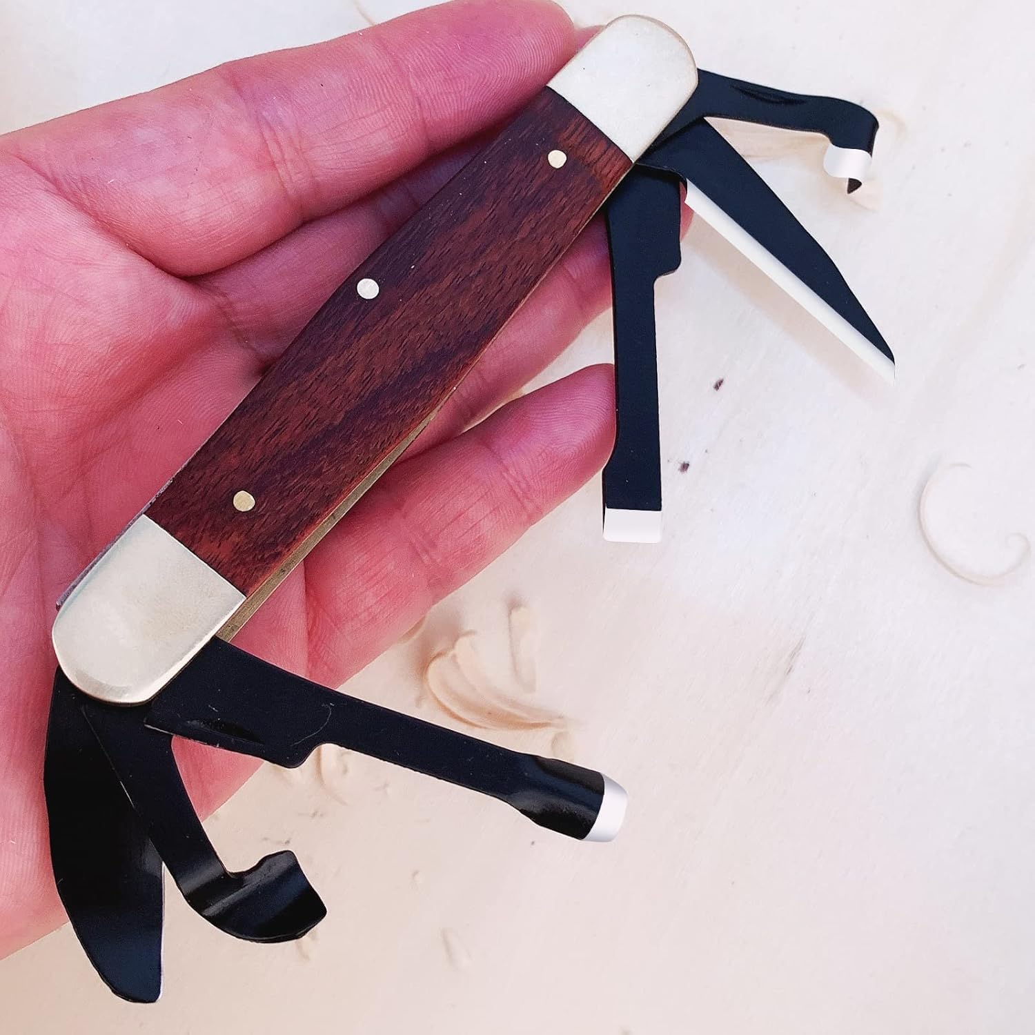 Splinter Carvin' 6in Traditional Folding Whittling Knife with 1.5in Detail Blade, Sawcut Handle, Nickel Silver Bolsters, and Convenient Size for Carving, Camping, EDC, and Outdoors (Brown)
