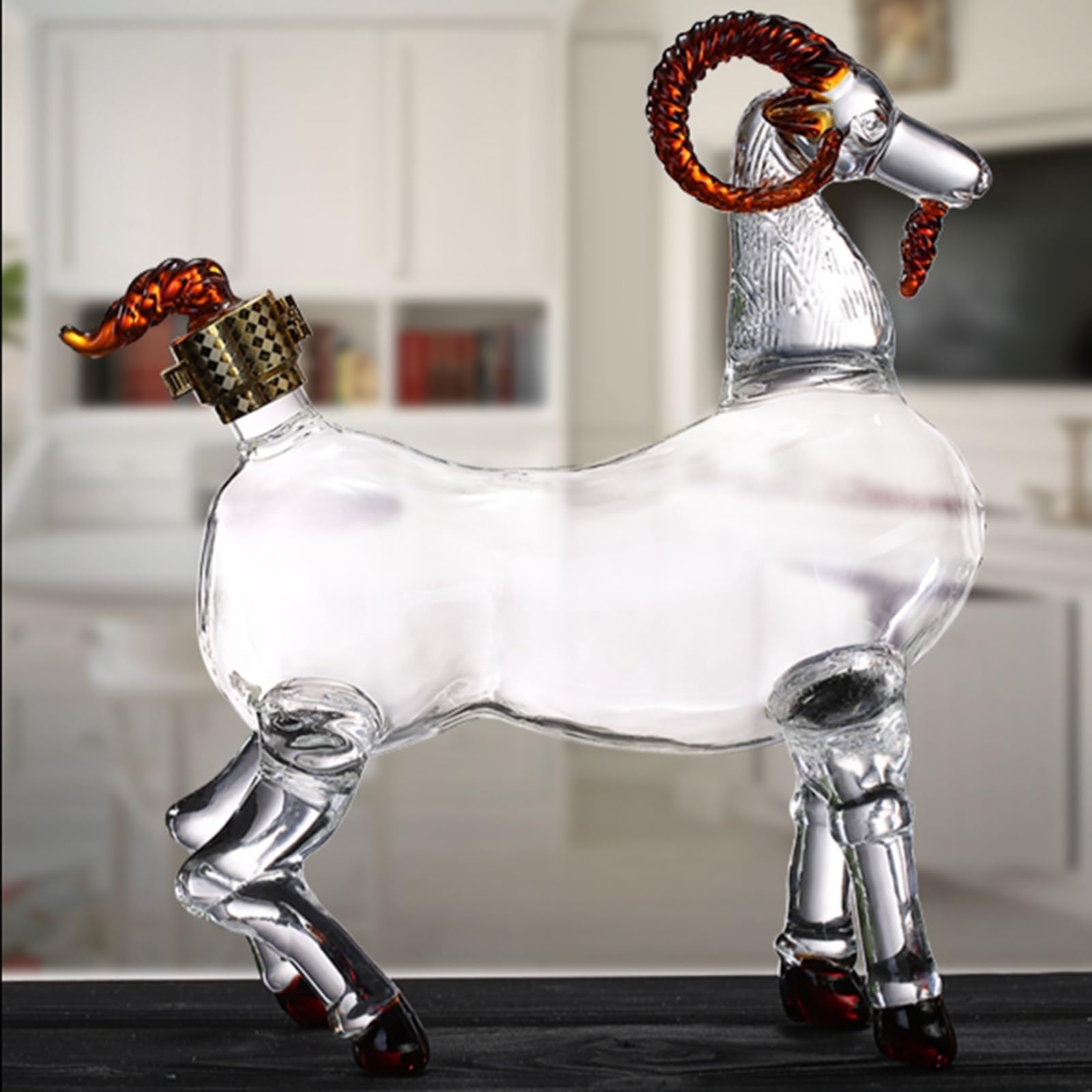 1000ML Decantador Whisky Arte Escultura - Decantador De Whisky 3D Con 9 Formas De Animales, Divertida Botella De Vino De Vidrio Sin Plomo, Artículos De Bar Con Temática Animal(Goat)