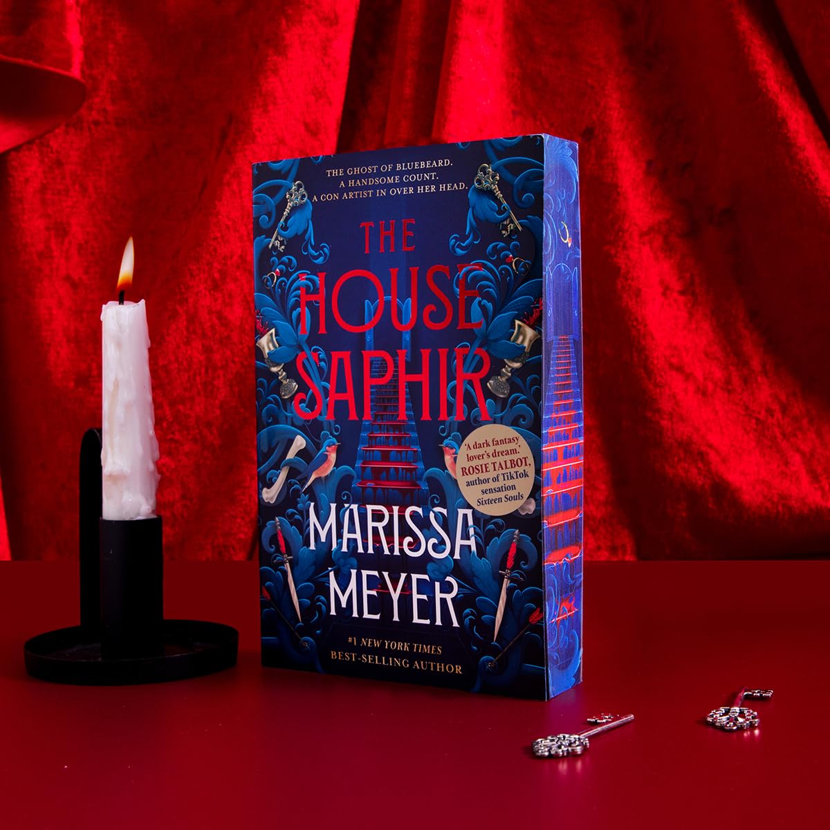 The House Saphir: This winter's must-read romantasy, from the NYT bestselling author of Gilded