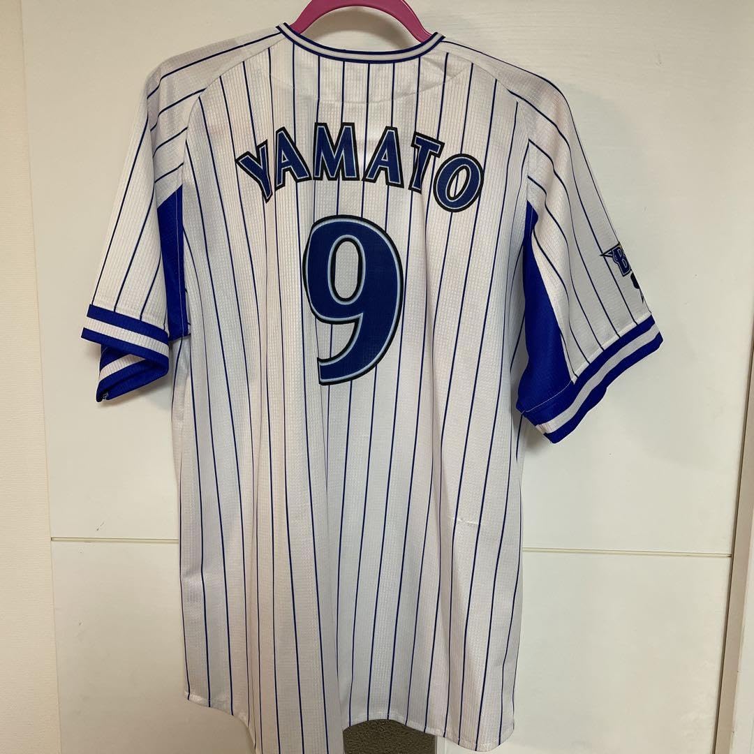 横浜DeNAベイスターズ　大和選手　旧ホーム　ユニフォーム　Oサイズ Amazon.co.jp: 横浜DeNAベイスターズ 大和選手 9 旧ホーム