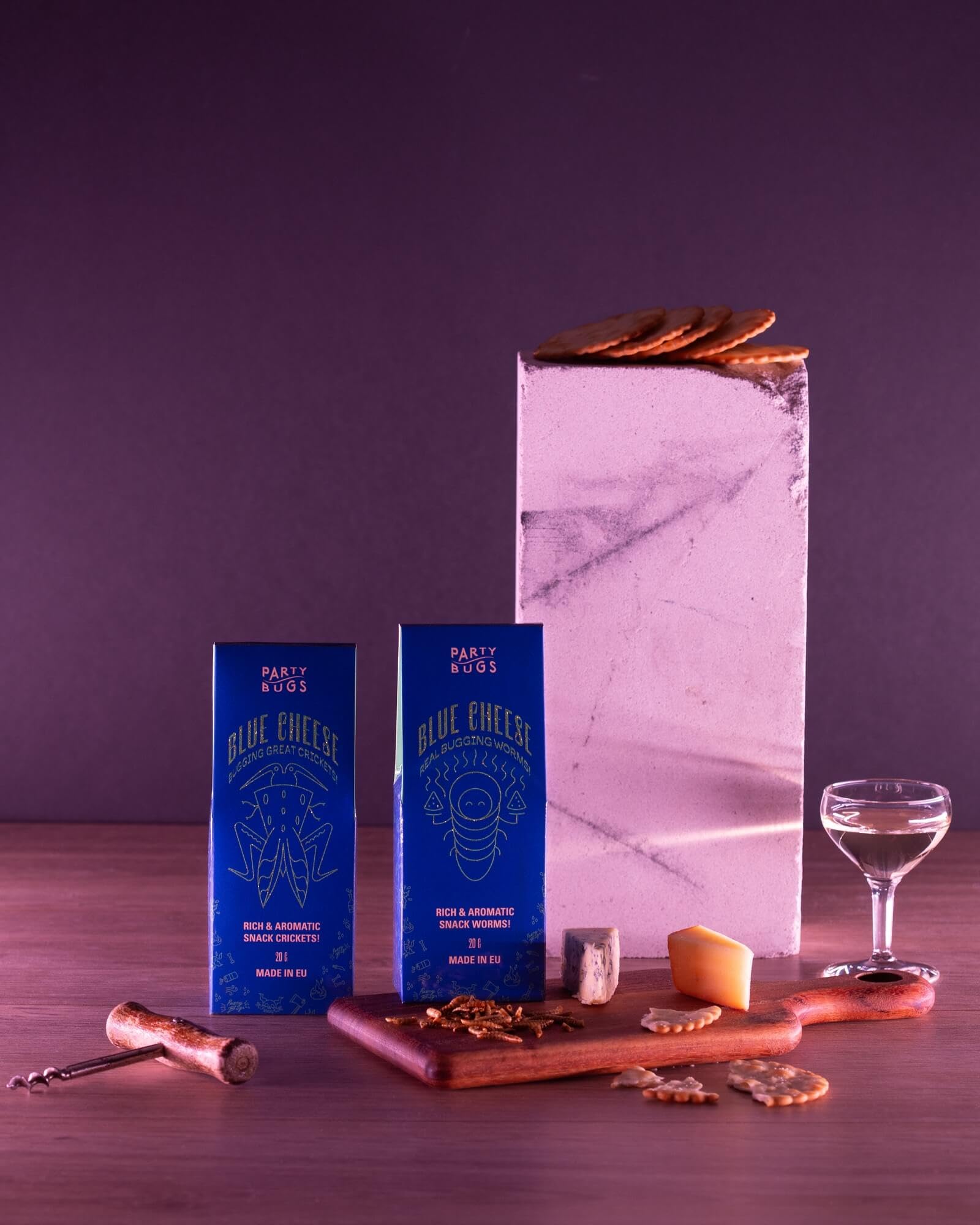 Pieczone świerszcze i robaki mącznikowe MIX jadalne owady robaki 12 x 20 g chrupiące przekąski imprezowe smaki (azjatyckie, serowe, tzatziki, bekon, śródziemnomorski, grill) bogate w białko najwyższej