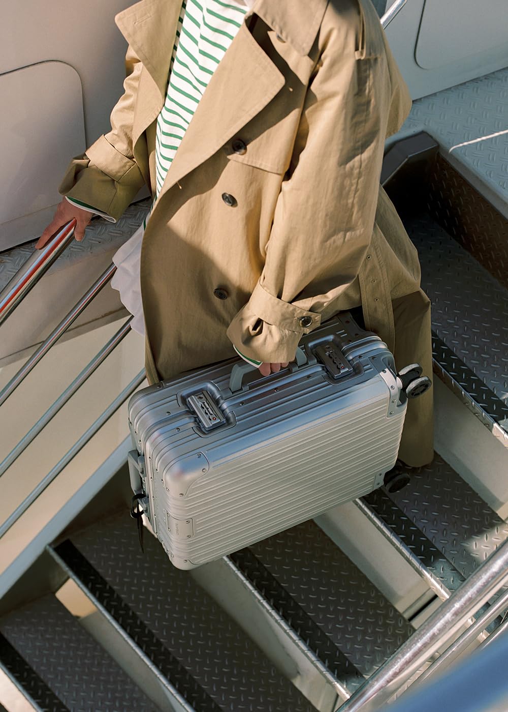 CREATE / Luggage Aluminium/Maleta rígida Aluminio / 40x23x55cm / Doble Cierre TSA, Ruedas multidireccionales, Organizador Interior, Impermeable, Mango telescópico