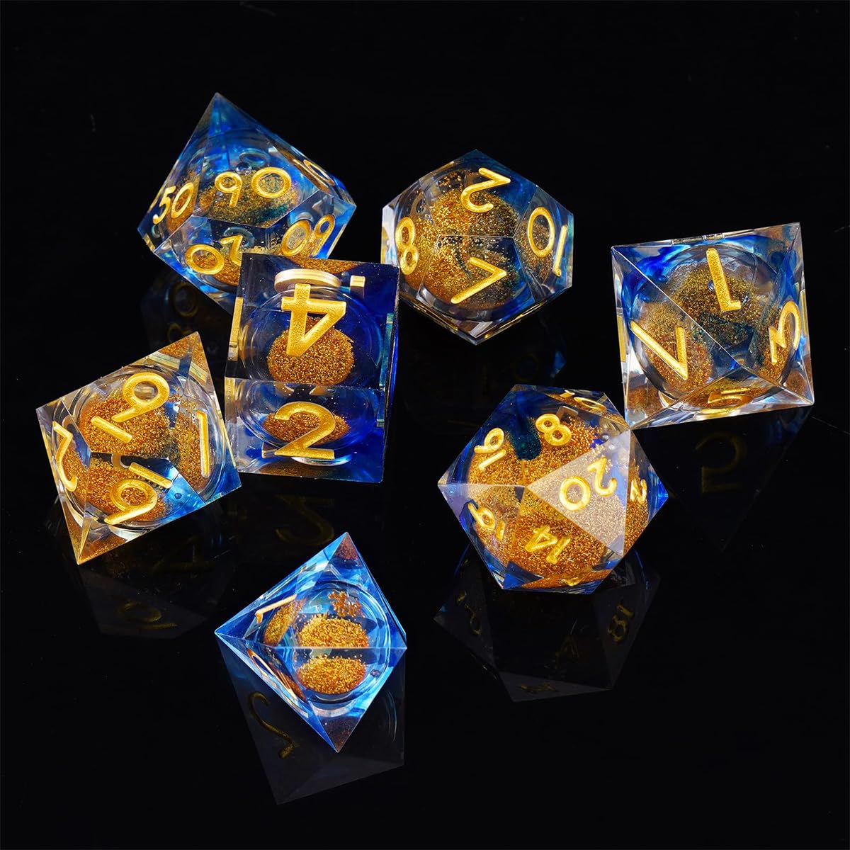 Sarini 7-teiliges Würfelset mit Flüssigkern und Kunstharz,scharfe Kanten,polyedrische DND-Würfel für Dungeons and Dragons,RPG,MTG-Tischspiele (Goldblau) - Image 4