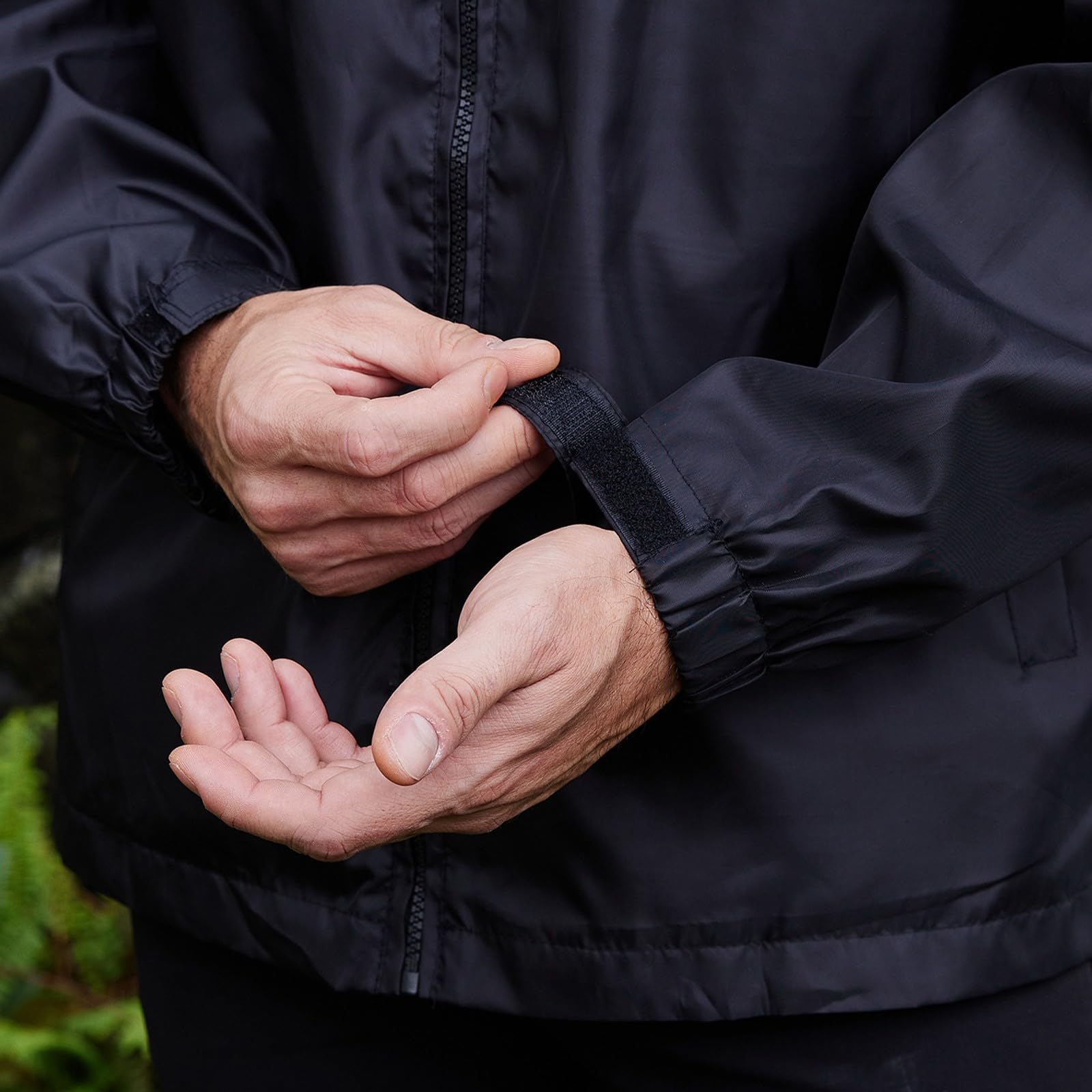 Antivento Uomo Impermeabile Giacca Sportiva Con Cappuccio Cordoncino Utility Traspirante Abbigliamento Antipioggia Leggero Antivento Asciugatura Rapida per I Viaggi