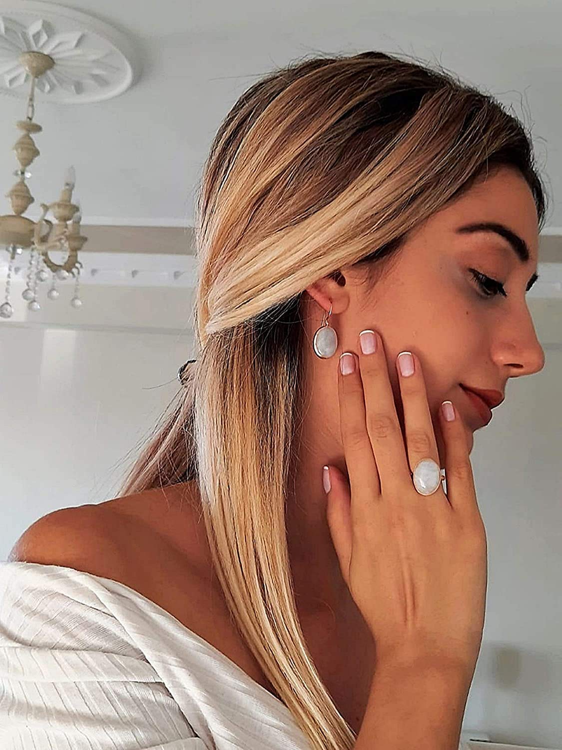 Mondstein 925 Sterling Silber - Edelstein - rosé vergoldet - verstellbarer Ring - Geburtsstein - Juni - oval - weiß - Eleganz - Geschenk für Sie - Schmuck- Handmade Geschenk - Muttertagsgeschenk