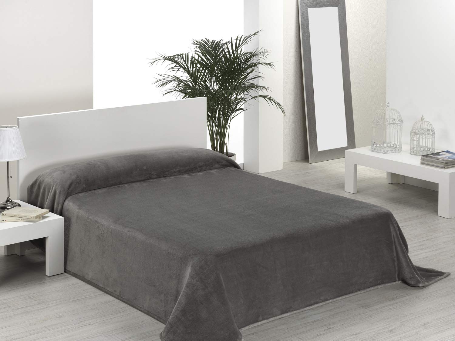 MORAMANTAS - Micro Coral, Plain, 100% Polyester, Microfibre, Feels Like Sedalin for Transitional Periods