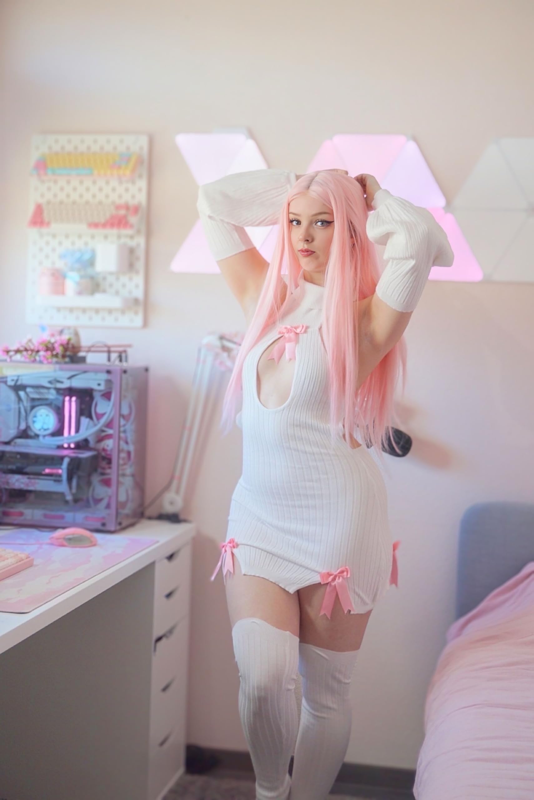 KORURACLUB Schleifenpullover Kostüm (3-teiliges Set) Premium Pullover Cosplay Dessous Schleifenpullover Succubus Dessous