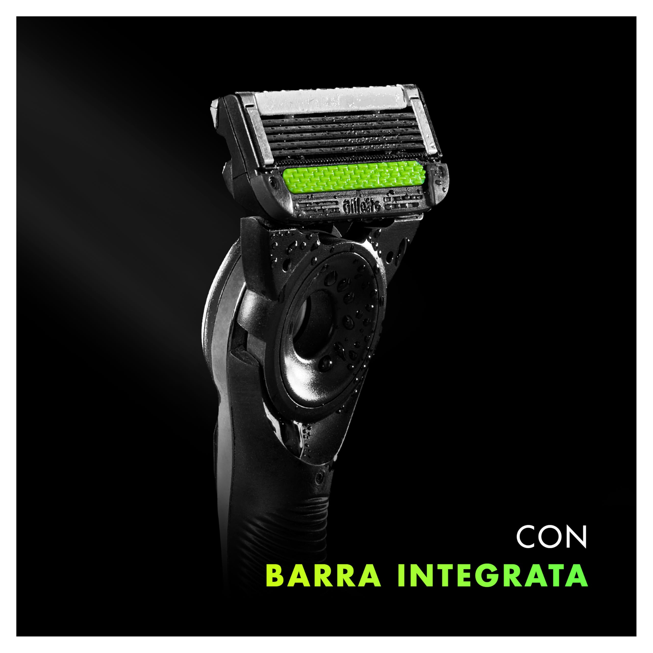 Gillette Labs Rasoio Barba Manuale con Barra Integrata, 1 Manico, 5 Lamette Gillette di Ricambio, con Base Magnetica, Grigio, Rasoio Barba e Lamette di Ricambio