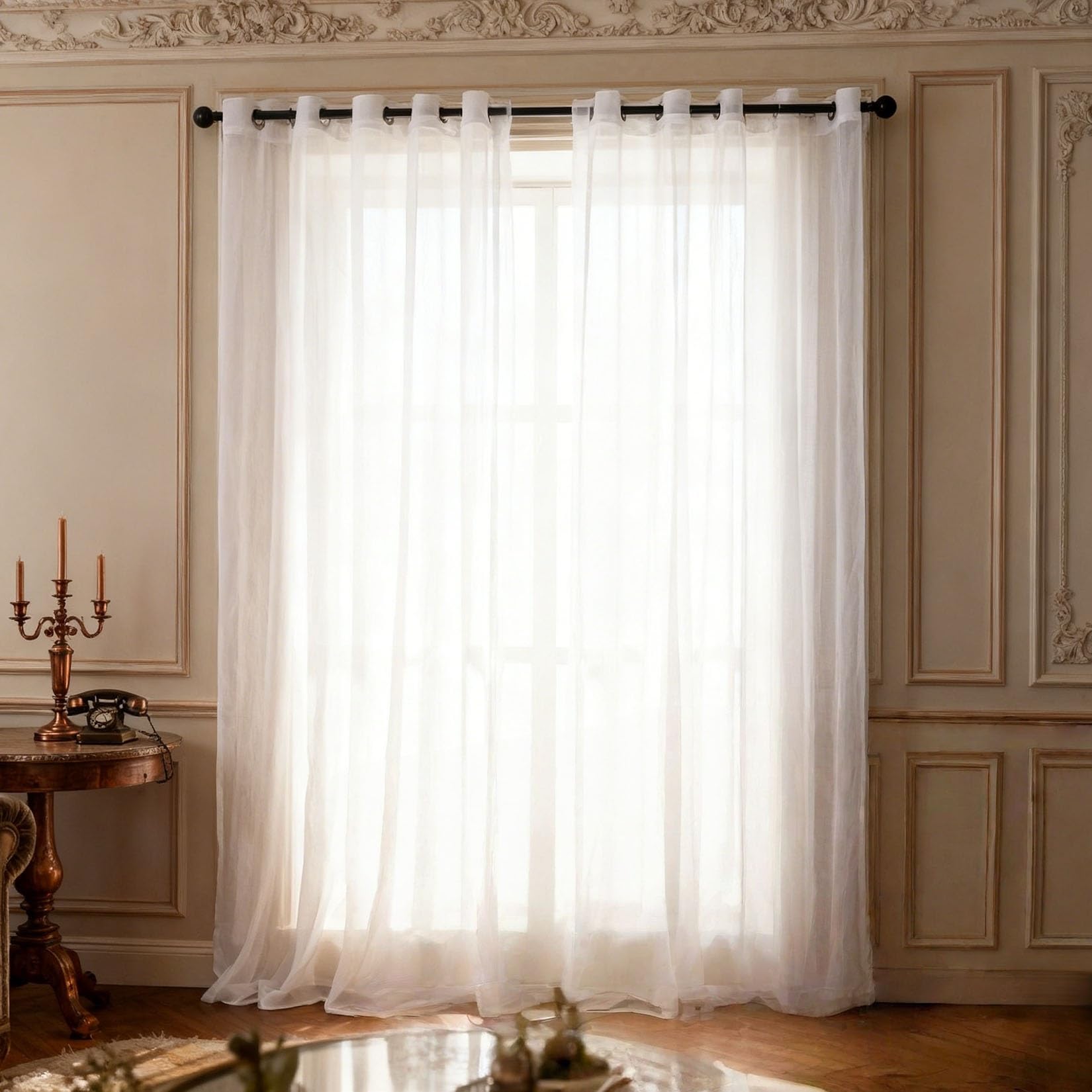 Rideaux voilage anti-regards blancs pour protéger l'intimité du bureau et du salon