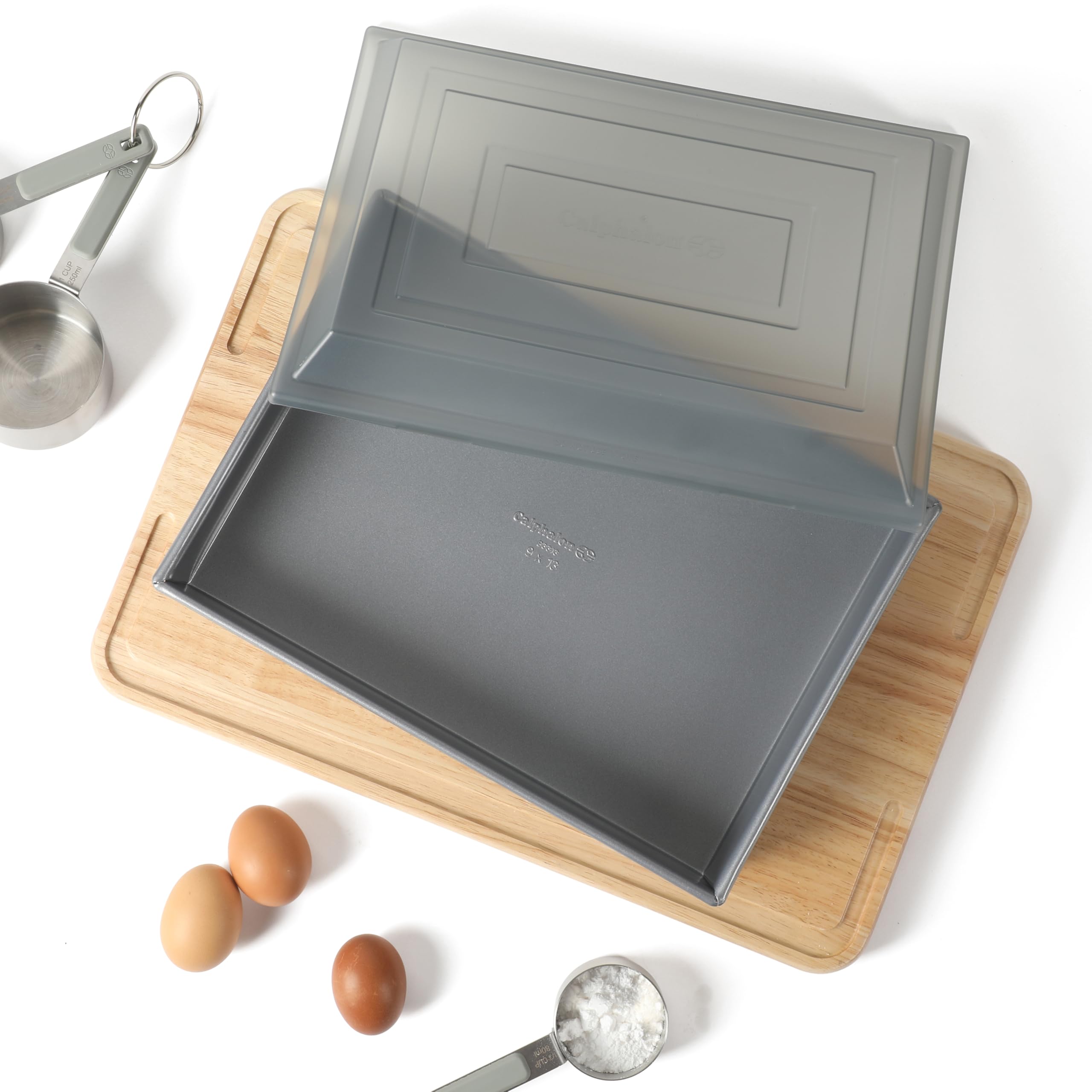 Calphalon Titan Commercial Quality Natural Aluminum PFA Free Nonstick 13 x 9 Inch Cake Pan W/Lid — view 4